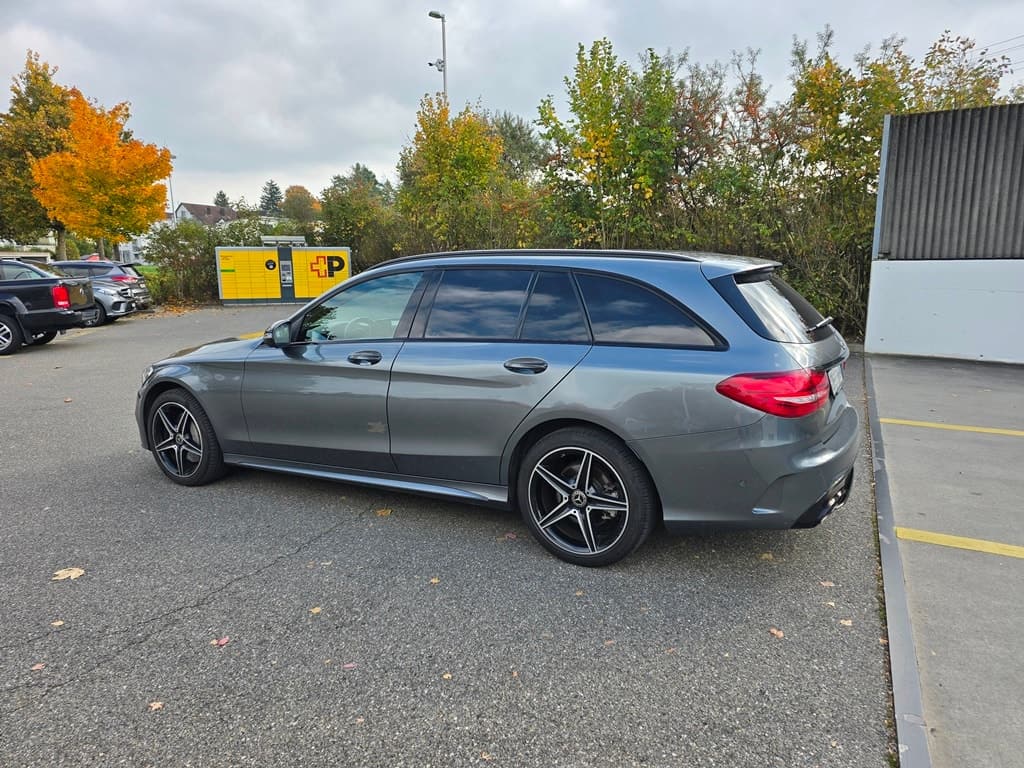 MERCEDES-BENZ C 400 AMG Line 4matic Kombi - Bild 4