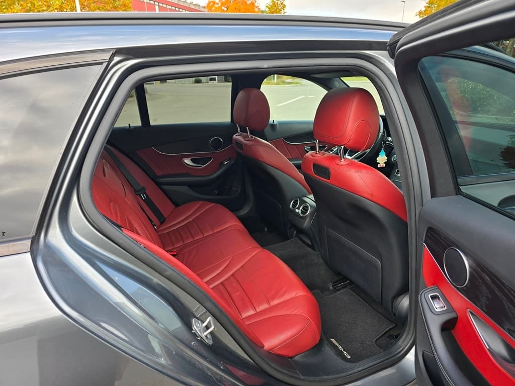 MERCEDES-BENZ C 400 AMG Line 4matic Kombi - Bild 15