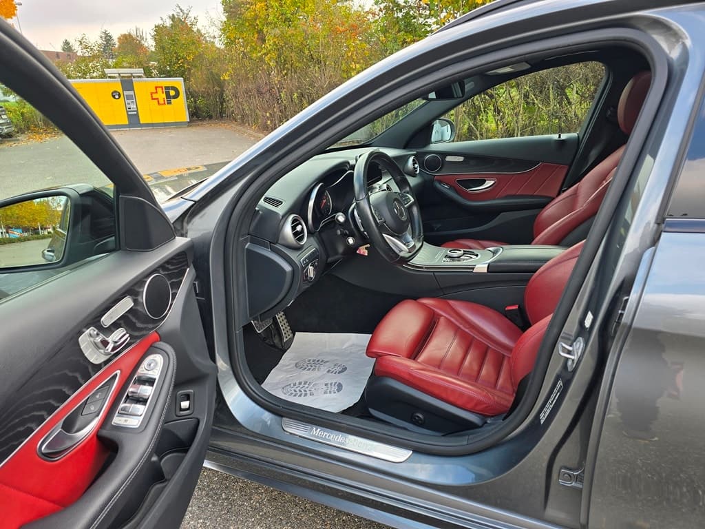 MERCEDES-BENZ C 400 AMG Line 4matic Kombi - Bild 13