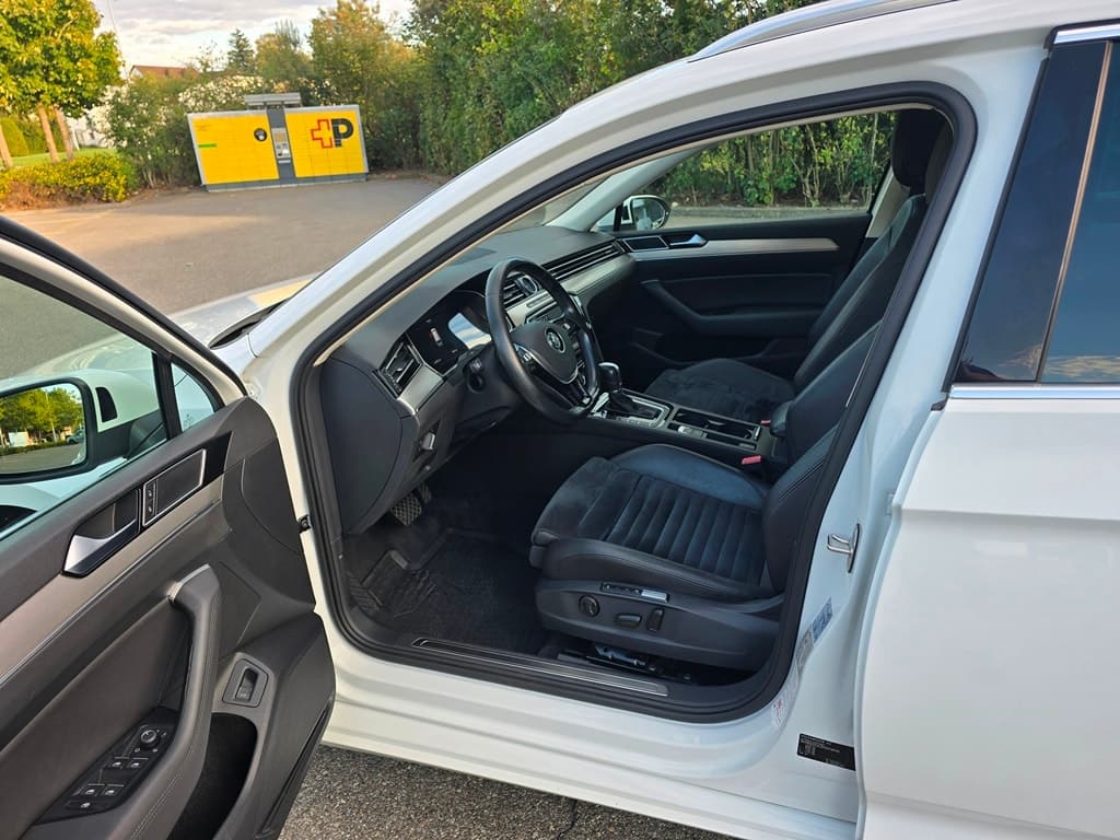 VW Passat Variant 2.0 TDI 190 SCR Highl. DSG 4m - Bild 13