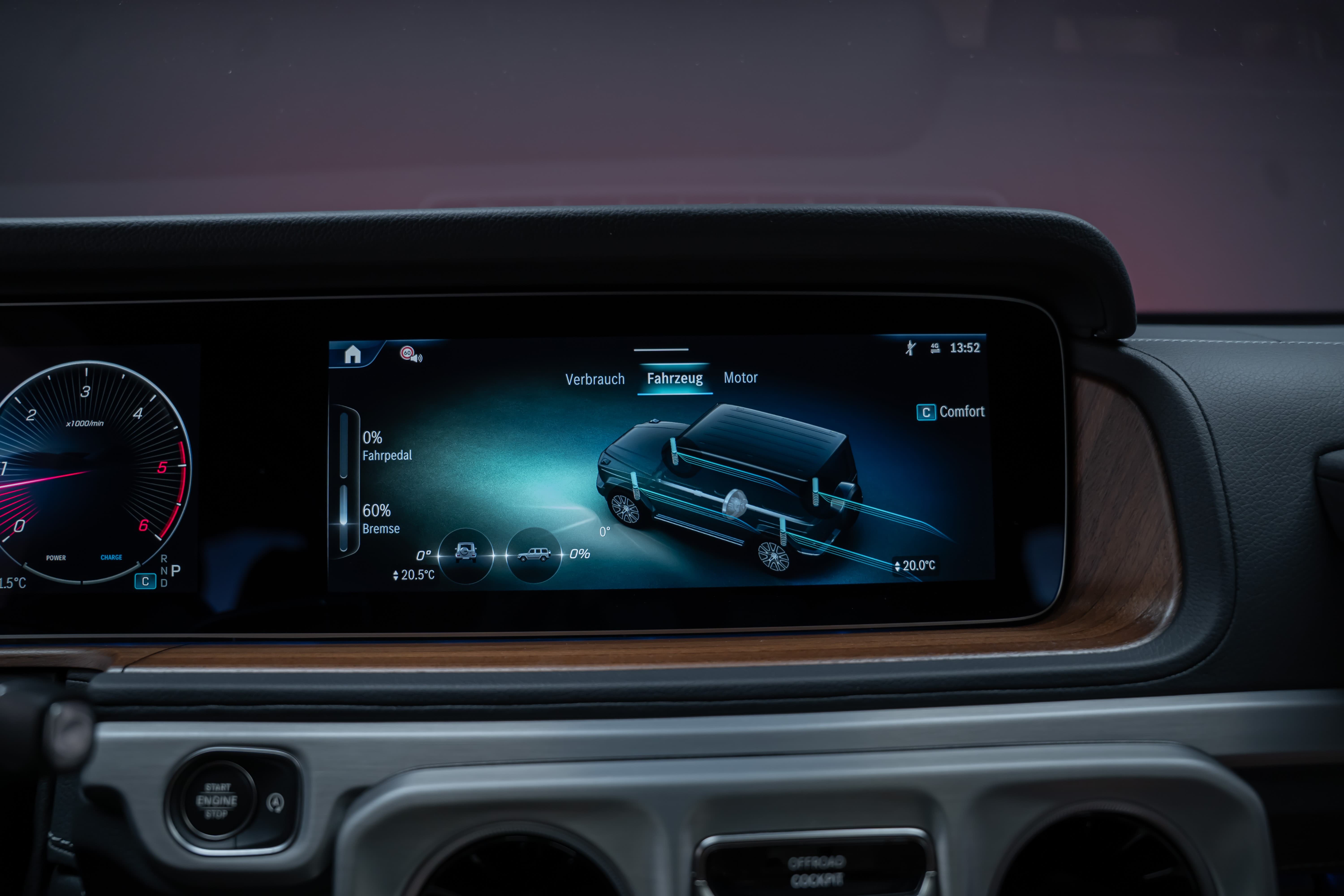 MERCEDES-BENZ G 450 d AMG Line / Burmester / Schiebedach / 360° Kamera - Bild 39