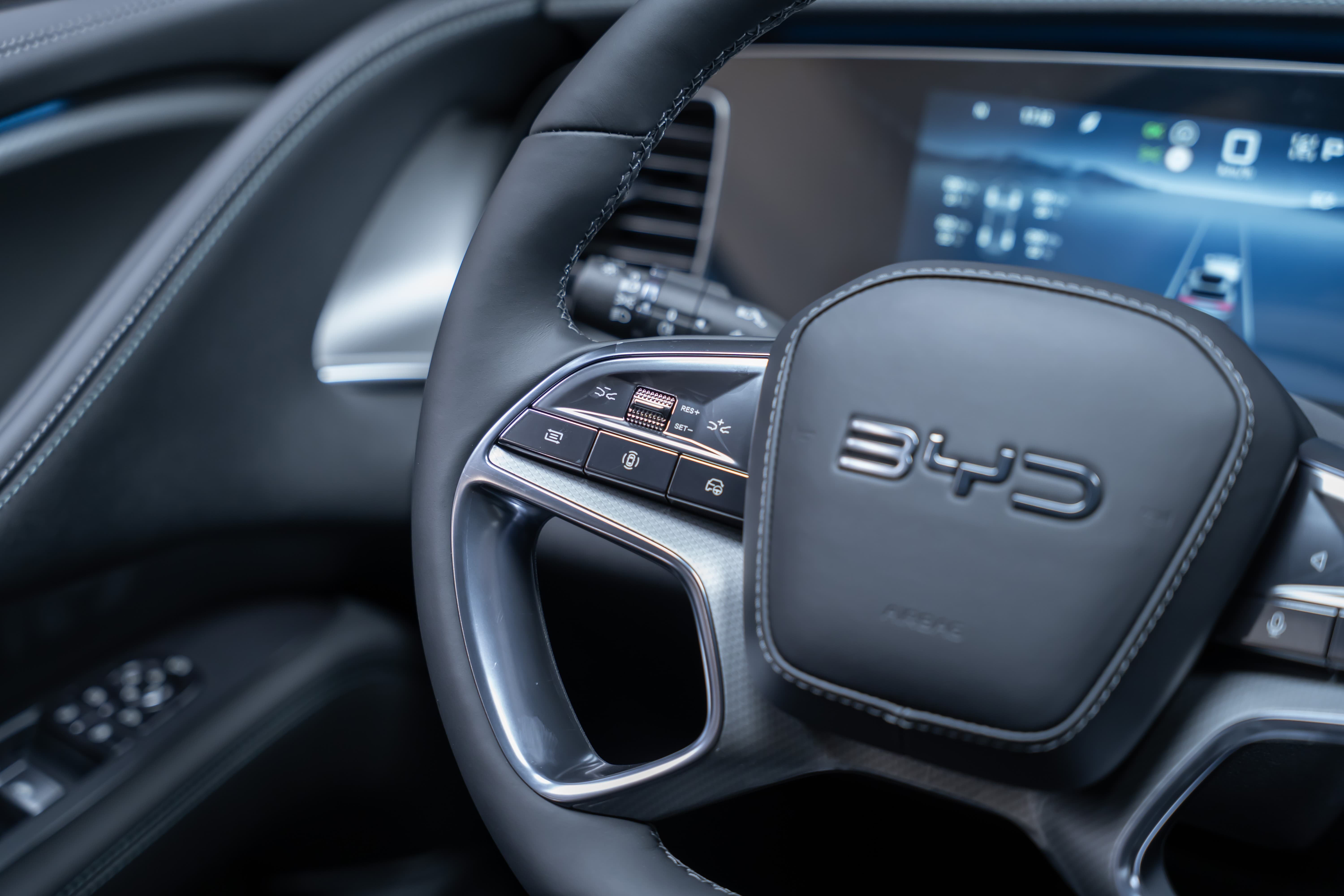BYD Sealion 7 91,3 kWh Excellence AWD / Panoramadach / Head-Up Display / Sitzheizung & Lüftung - Bild 26