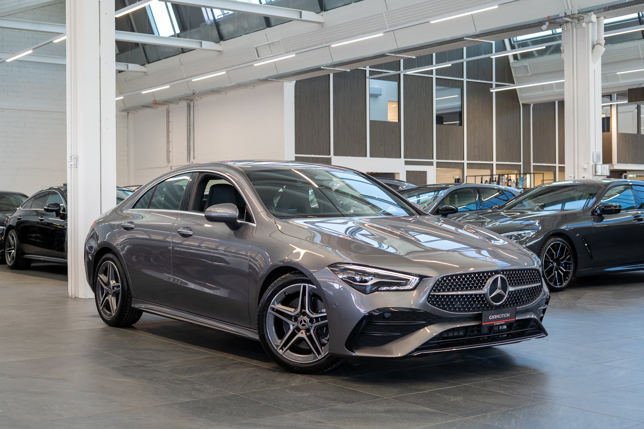 MERCEDES-BENZ CLA 200 AMG Line / Facelift / Rückfahrkamera / Ambientebeleuchtung - Bild 3