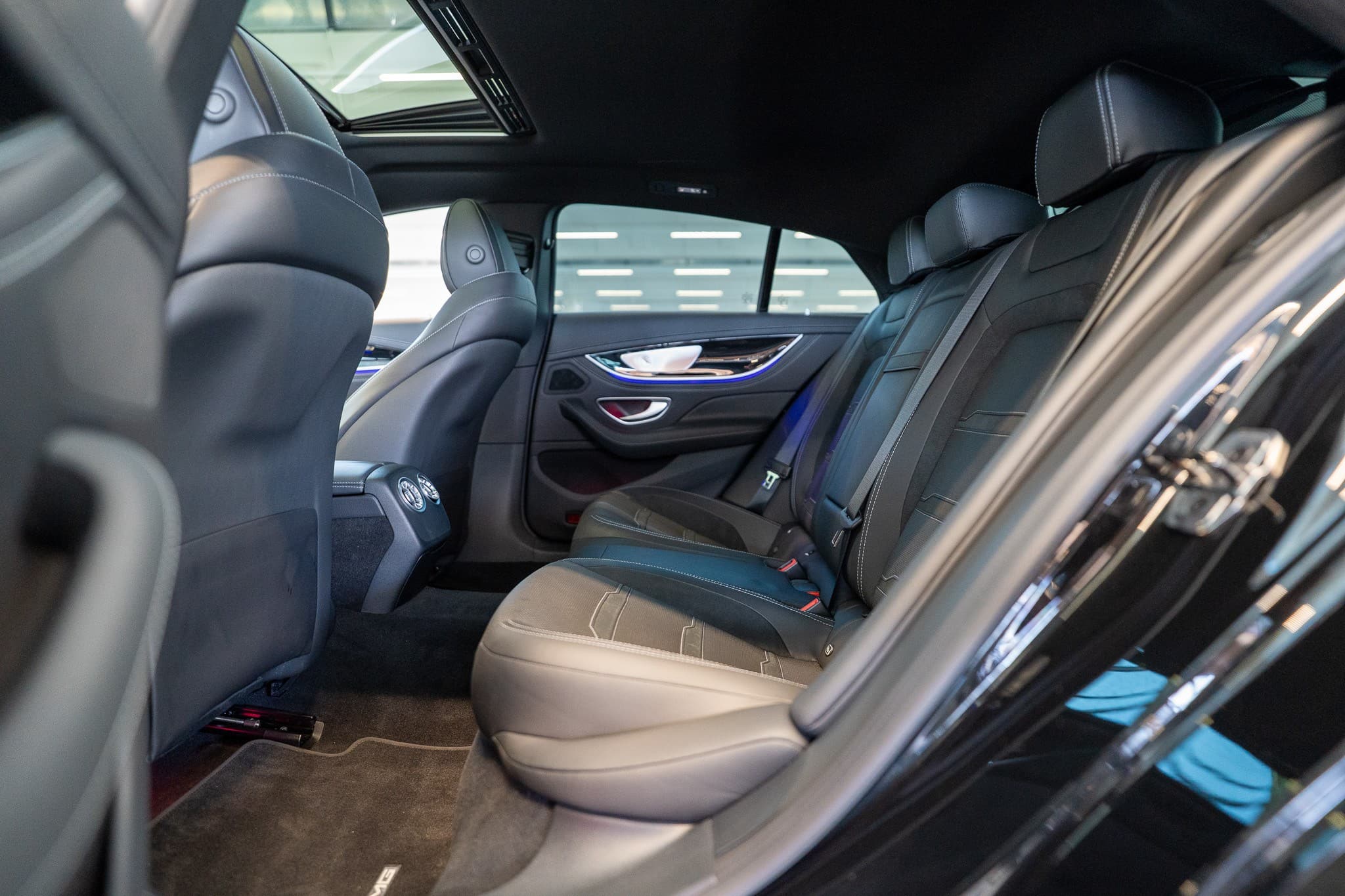 MERCEDES-BENZ AMG GT 53 4matic+ / Facelift / Carbon Keramik Bremsen / Glasdach / 360°Kamera / - Bild 14