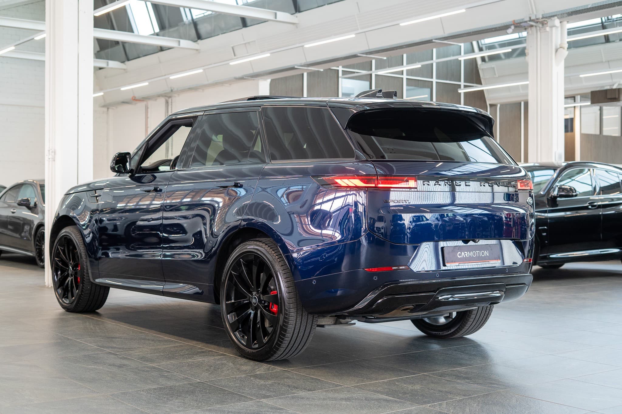 LAND ROVER Range Rover Sport 3.0 I6 300 HSE Dynamic - Bild 8