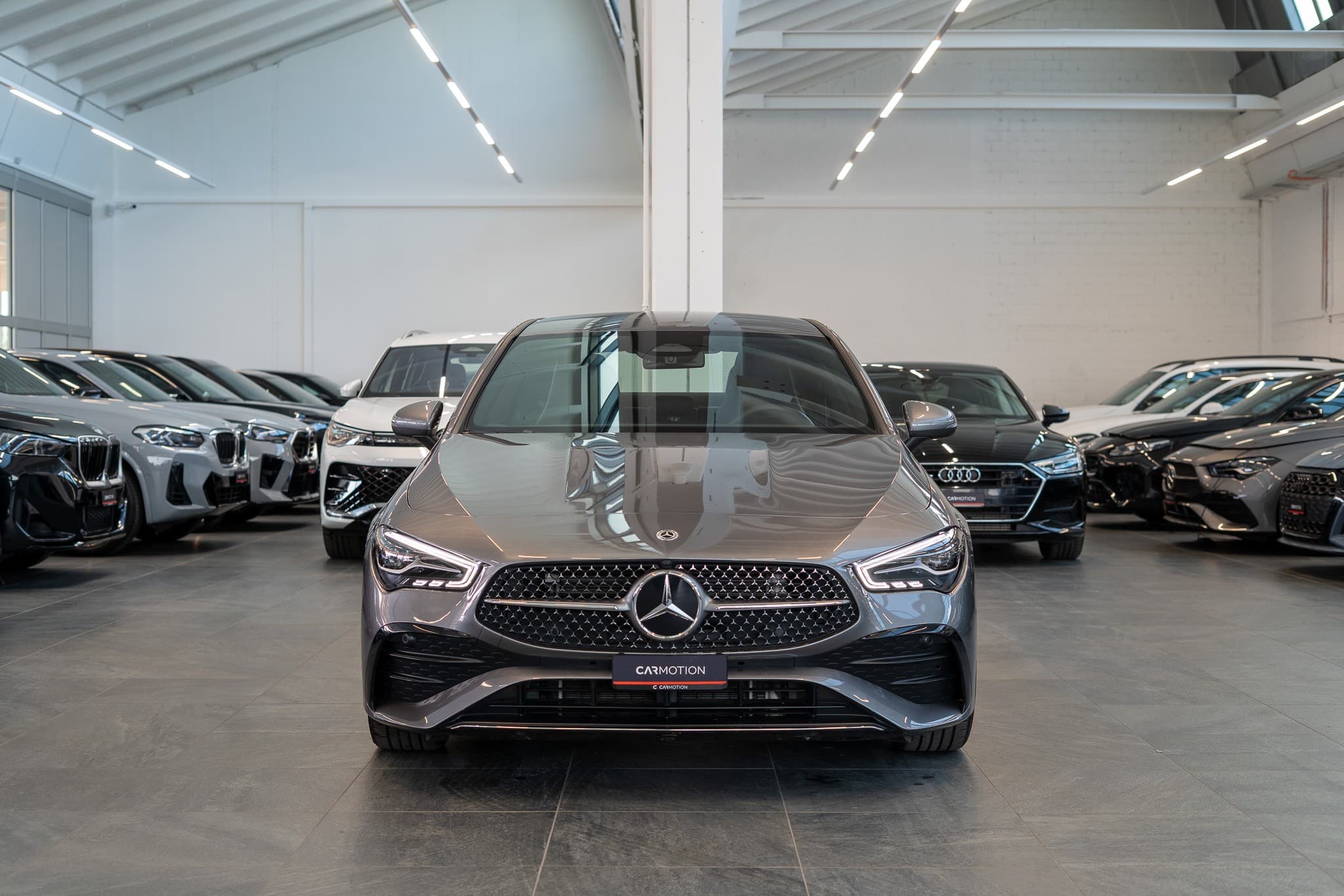MERCEDES-BENZ CLA 200 AMG Line / Rückfahrkamera / Ambientebeleuchtung / Navi - Bild 2
