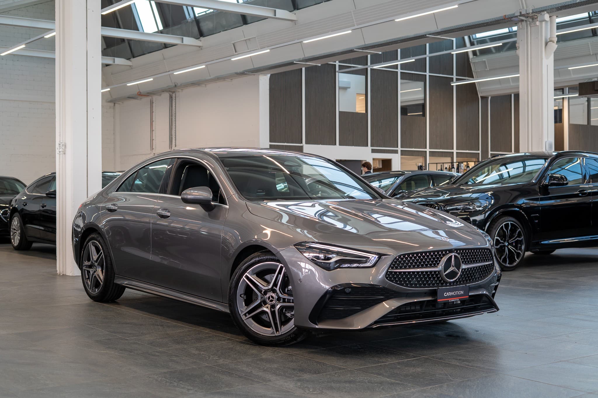 MERCEDES-BENZ CLA 200 AMG Line / Rückfahrkamera / Ambientebeleuchtung / Navi - Bild 3