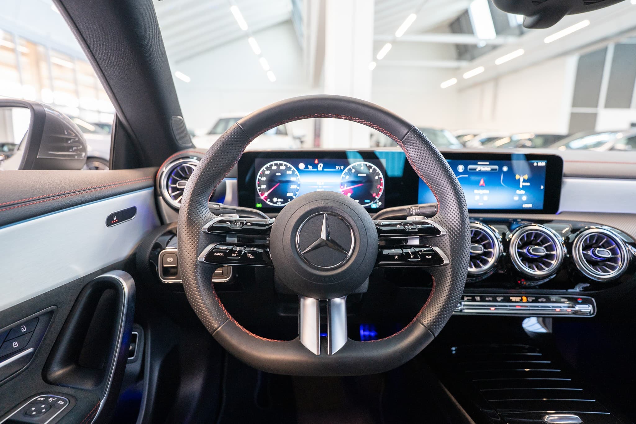 MERCEDES-BENZ CLA 200 AMG Line / Facelift / Rückfahrkamera / Ambientebeleuchtung - Bild 19