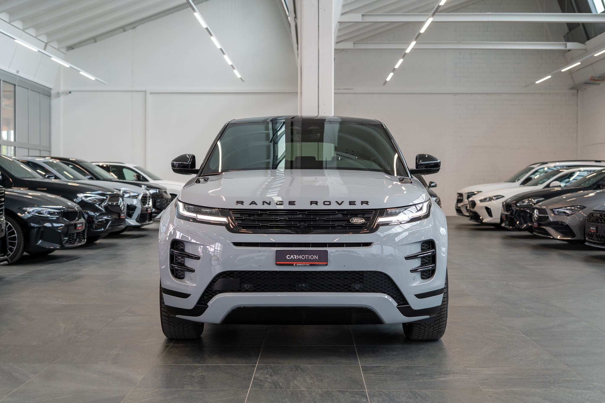 LAND ROVER Range Rover Evoque 2.0 D 200 Dynamic SE / Panorama / Rückfahrkamera / el.Sitze - Bild 2