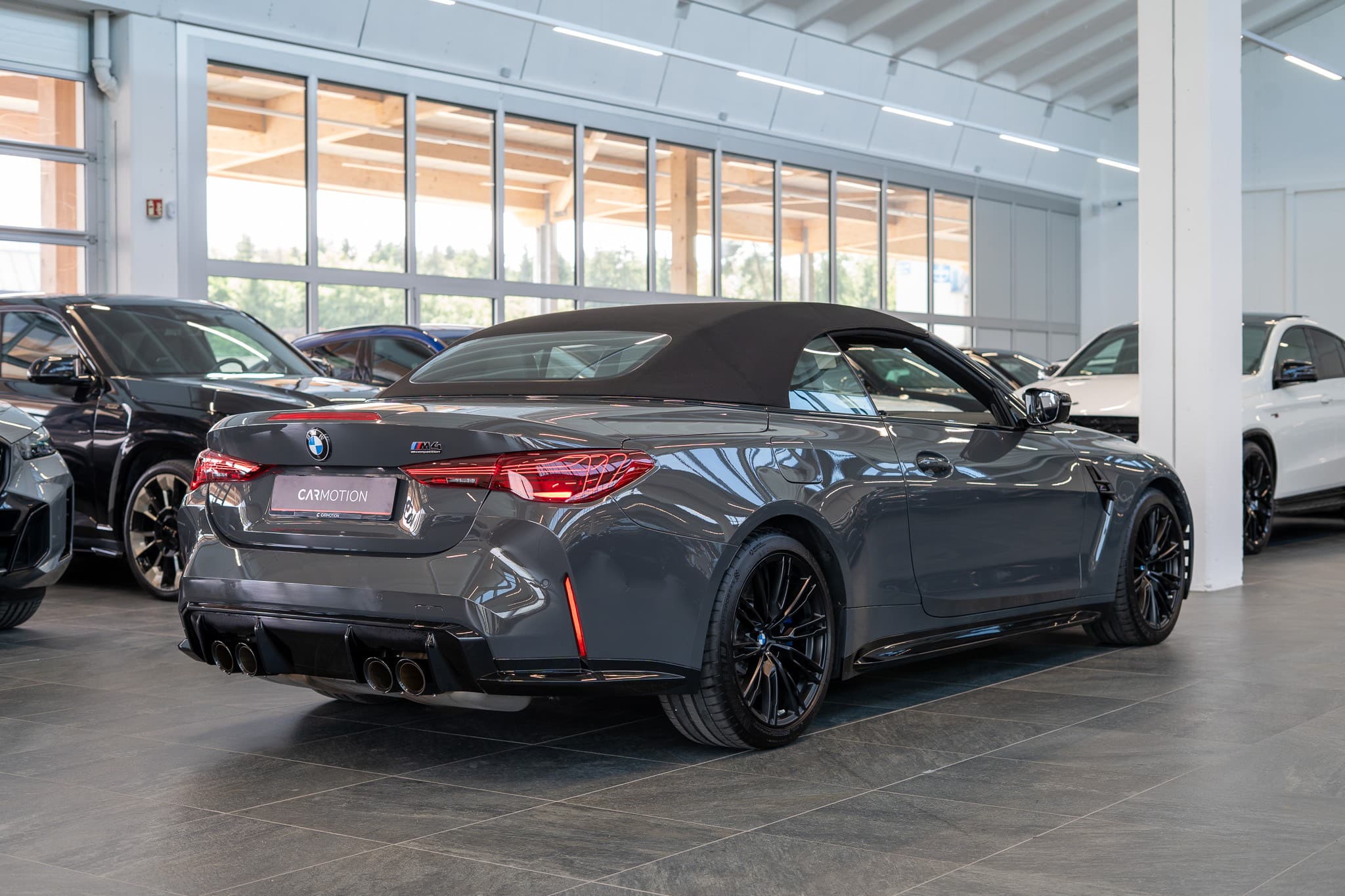 BMW M4 Competition xDrive Cabrio LCI / Head-Up Display / Harman Kardon / 360° Kamera - Bild 8