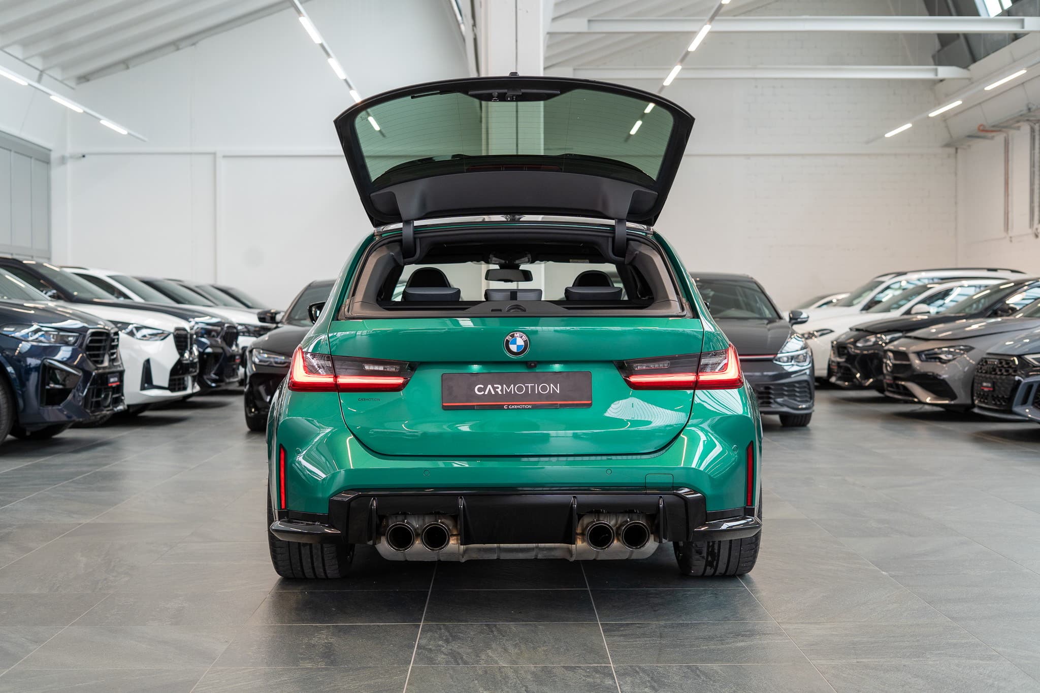 BMW M3 Competition xDrive Touring / LCI / Carbon Paket / Alcantara Lenkrad / - Bild 8