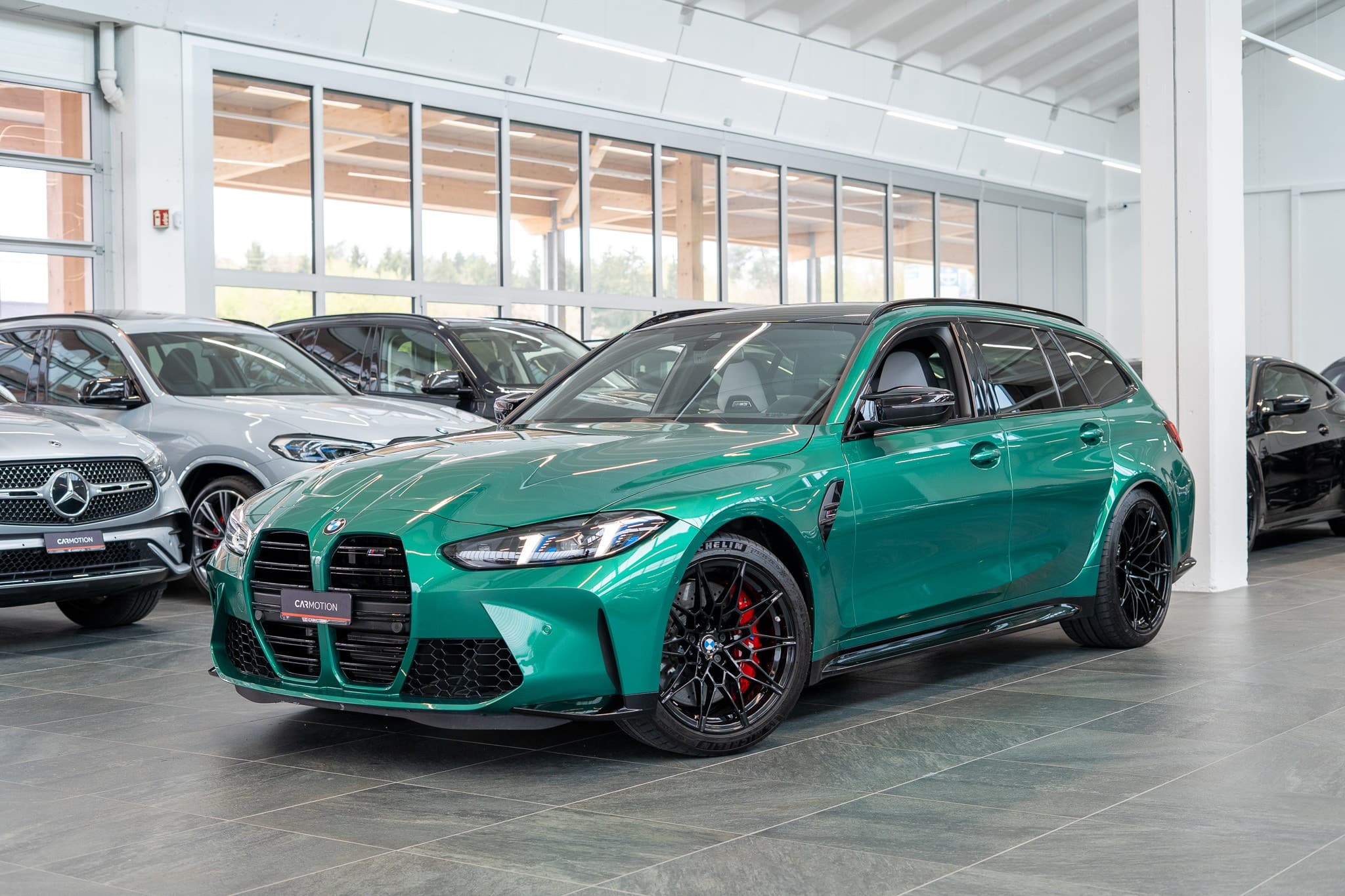 BMW M3 Competition xDrive Touring / LCI / Carbon Paket / Alcantara Lenkrad / - Bild 1
