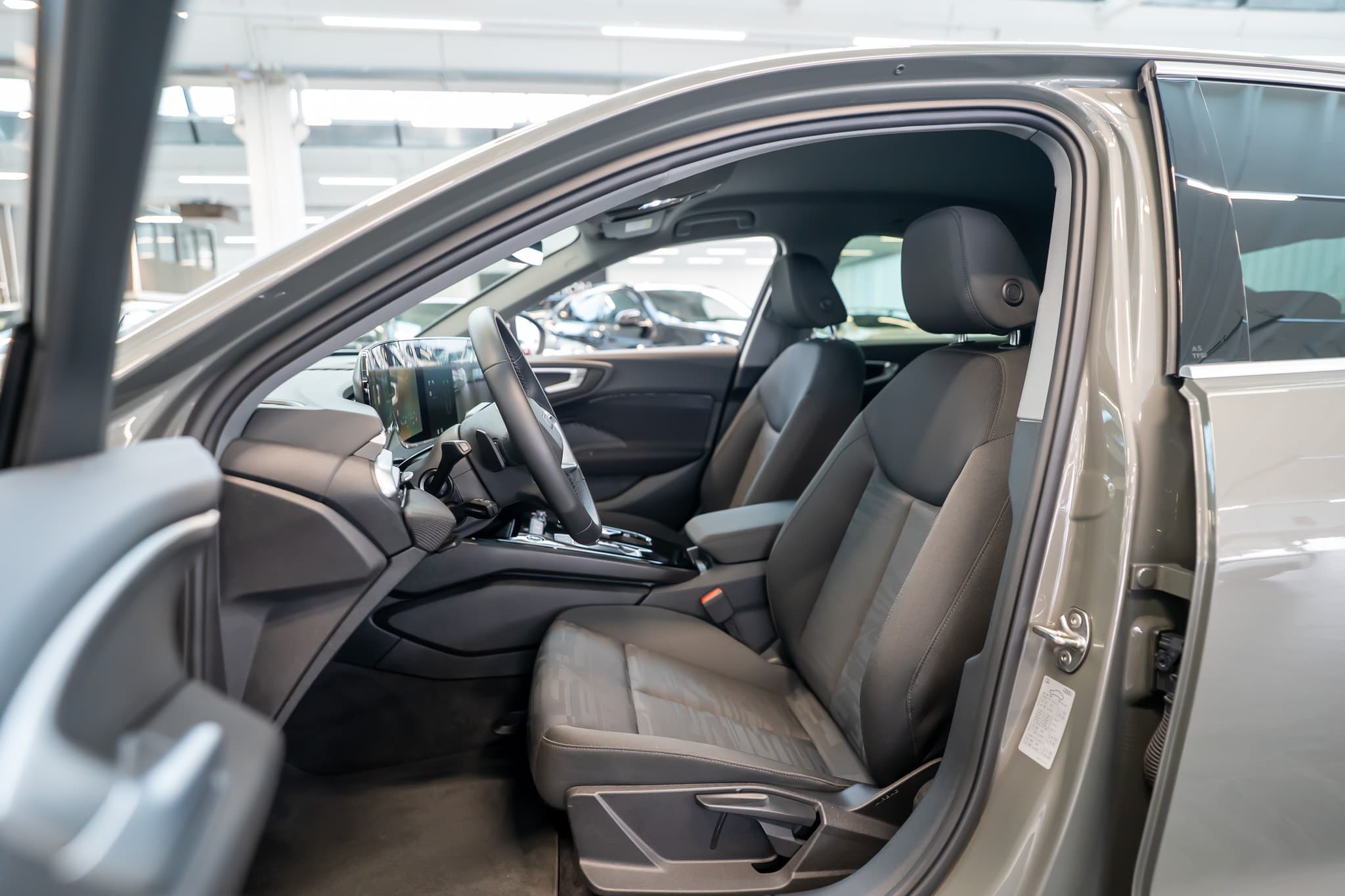 AUDI A5 Limousine S-Line TFSI S-Tronic / Rückfahrkamera / el.Heckklappe / AHK - Bild 8
