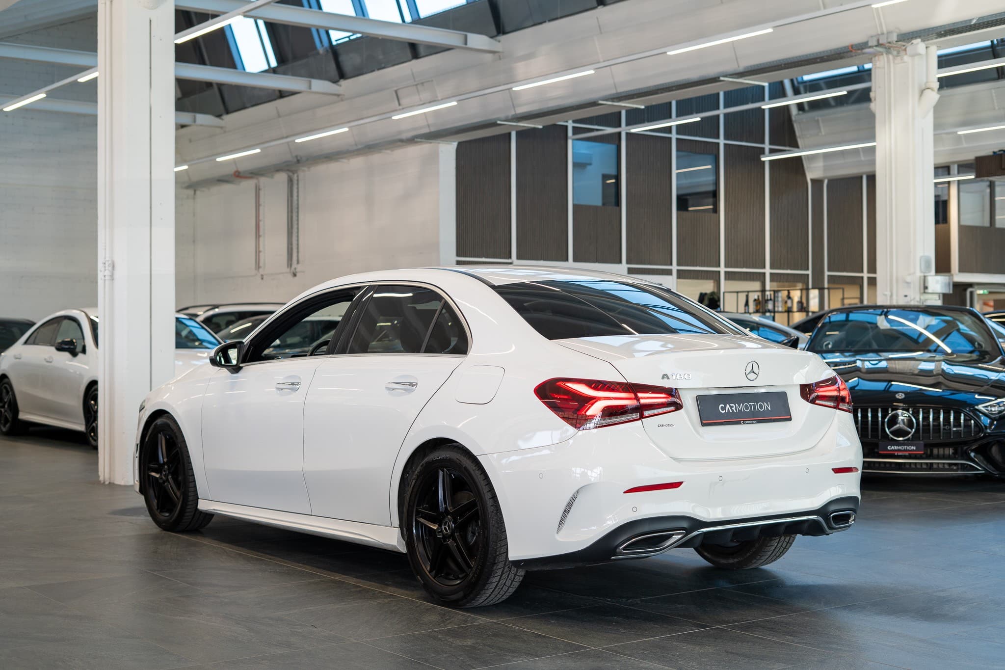 MERCEDES-BENZ A 180 AMG Line Limousine - Bild 7