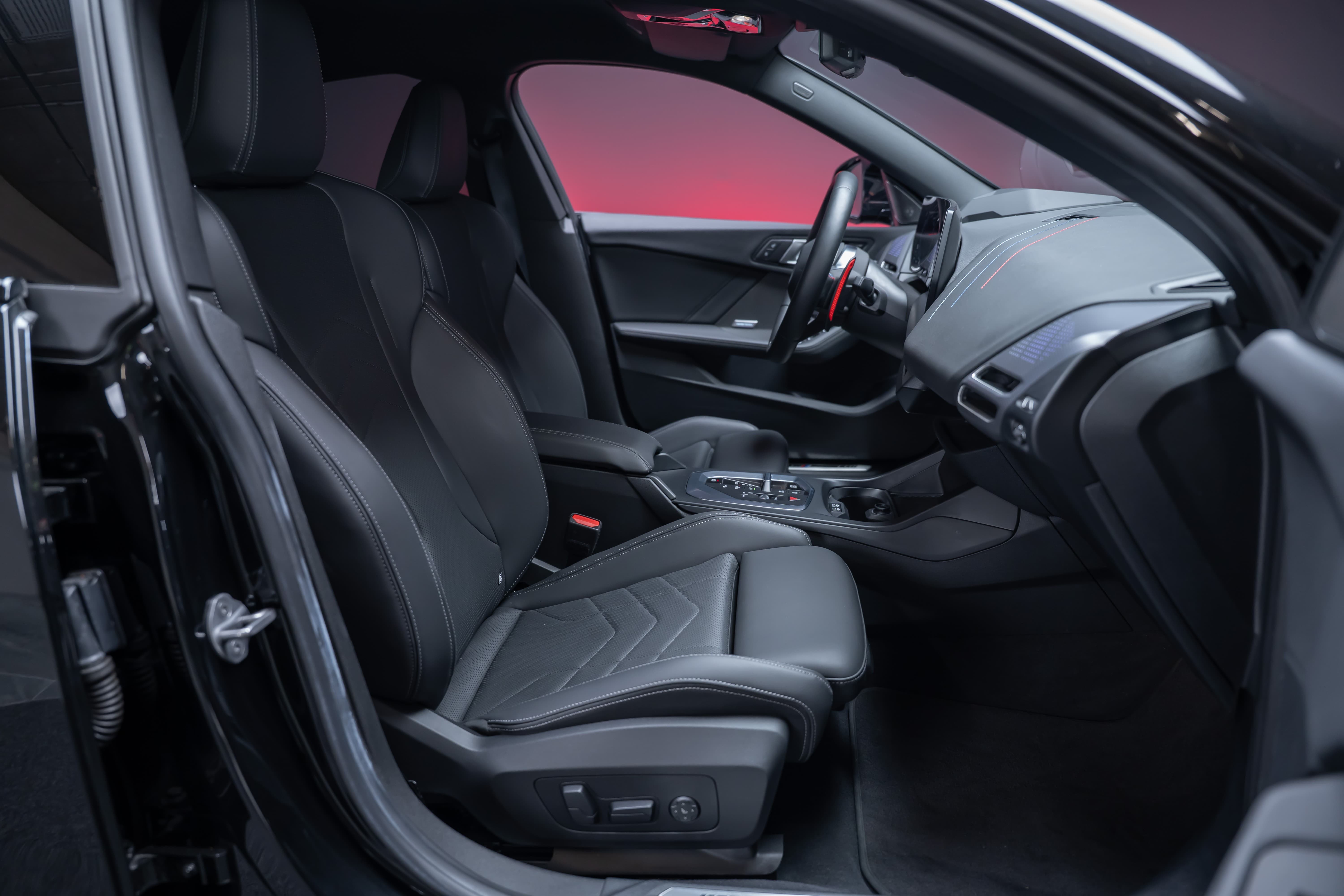 BMW M235i xDrive Gran Coupé / 360° Kamera / el.Sitze / HeadUp - Bild 37