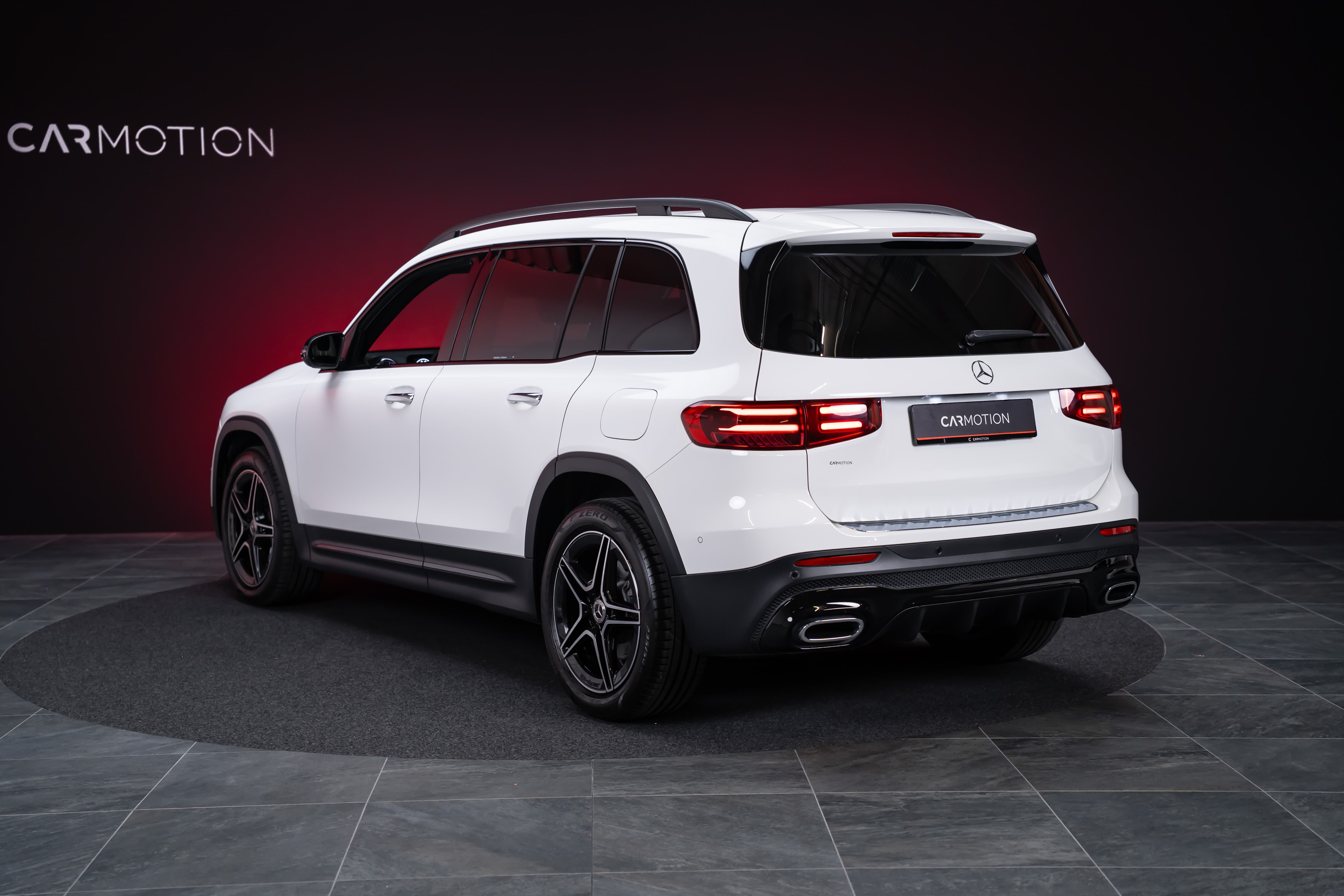 MERCEDES-BENZ GLB 250 AMG Line 4matic / Facelift / Rückfahrkamera / Ambientebeleuchtung - Bild 8