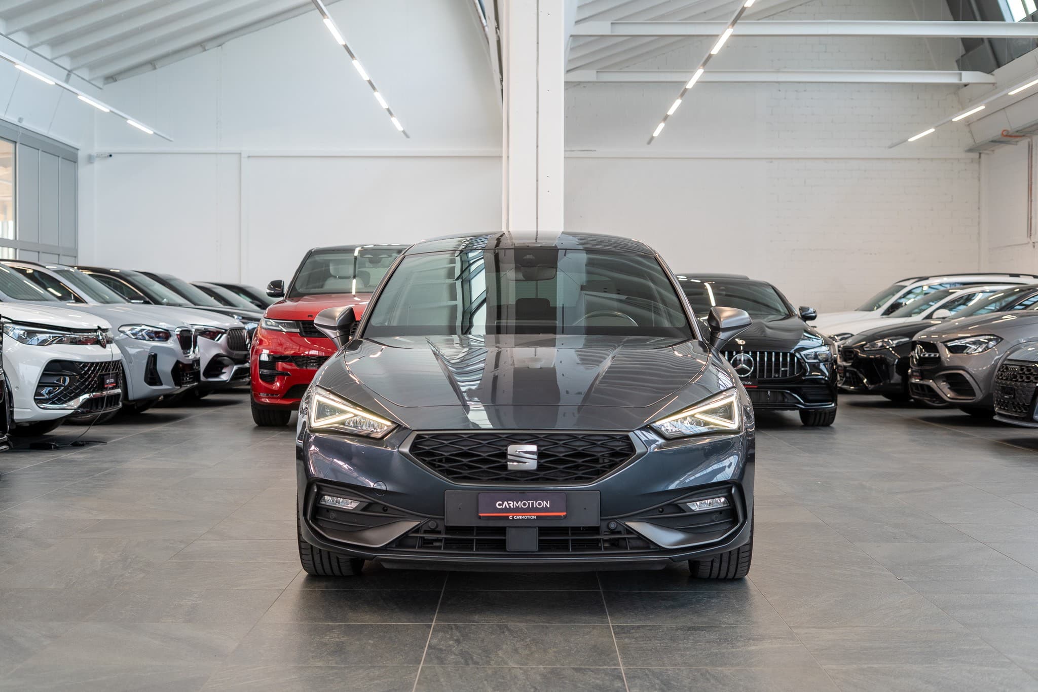 SEAT Leon 2.0 TSI FR DSG / Panorama-Glasdach / el.Sitze / Rückfahrkamera - Bild 2