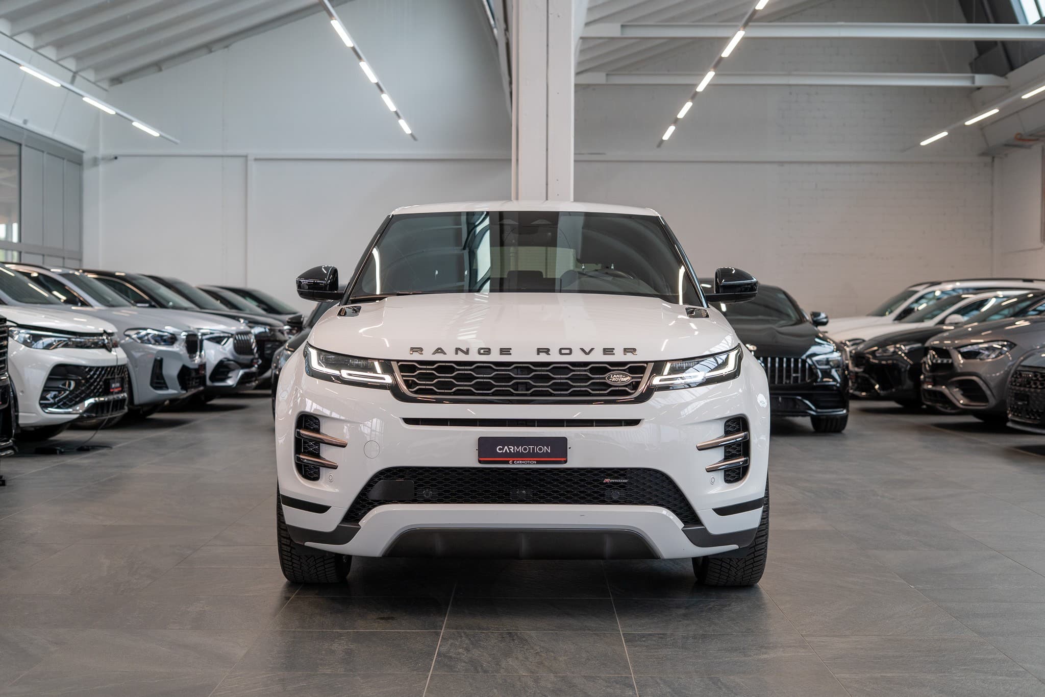 LAND ROVER Range Rover Evoque 2.0 D 165 R-Dynamic SE / Rückfahrkamera / el.Sitze / el.Heckklappe - Bild 2