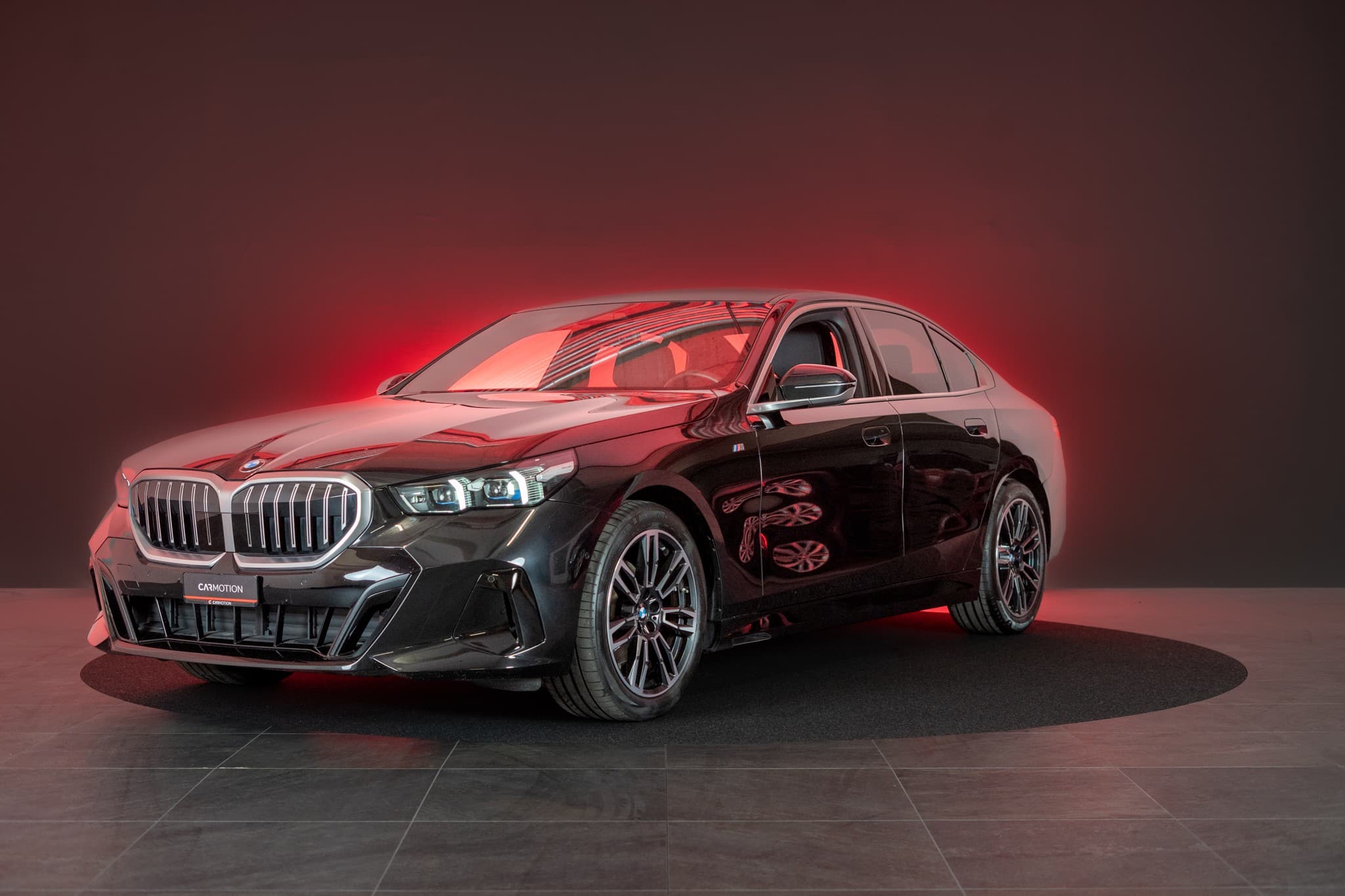 BMW 520i M Sport / Iconic Glow / Rückfahrkamera / el.Sitze - Bild 1