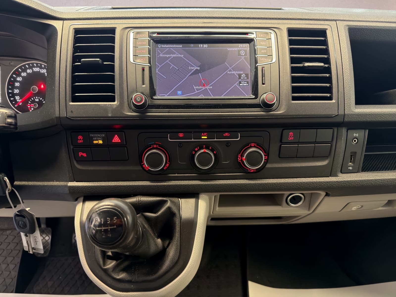 VW T6 2.0 TDI - Bild 12