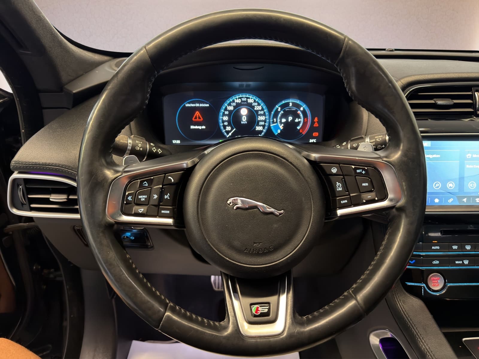 JAGUAR F-Pace 3.0 TD R-Sport AWD Automatik - Bild 9