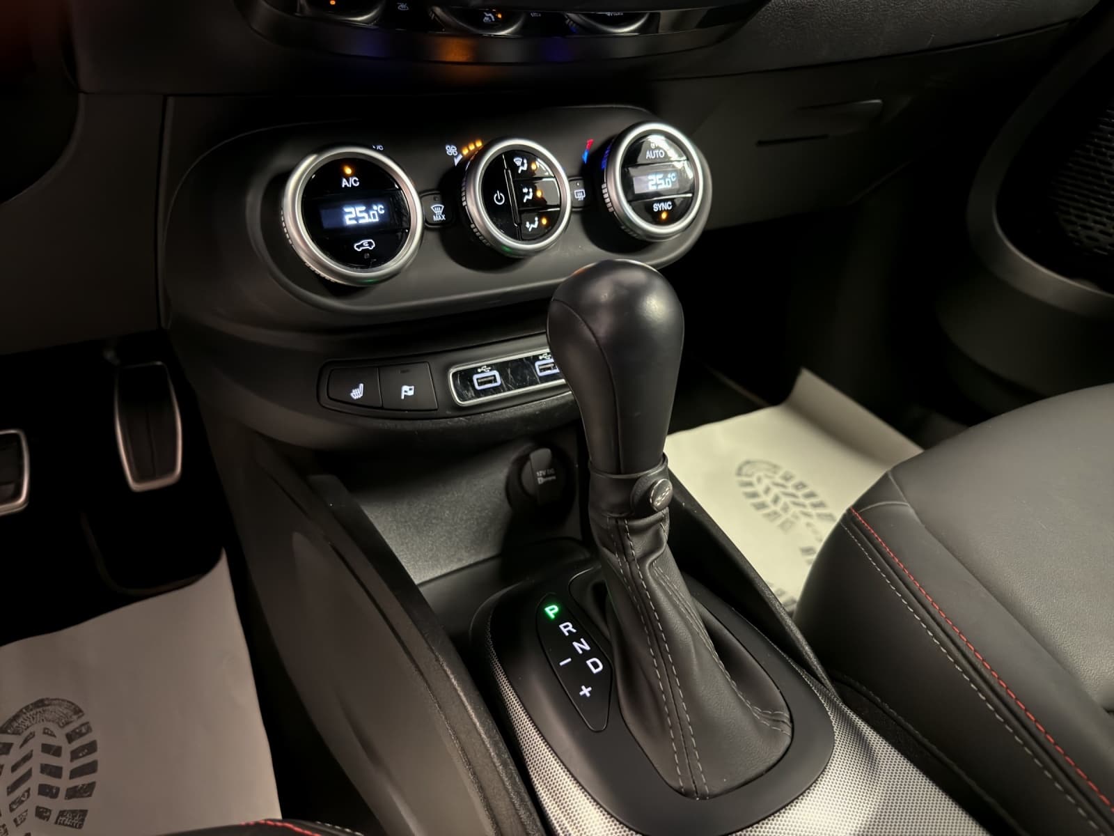 FIAT 500X 1.3 GSE Sport - Bild 11