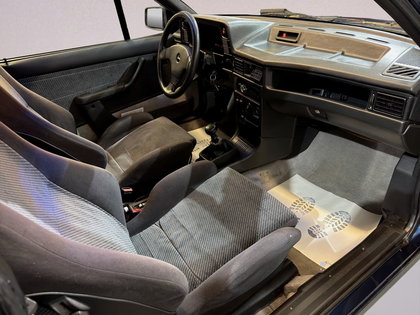 OPEL Kadett GSI 2.0i Cabriolet - Bild 13