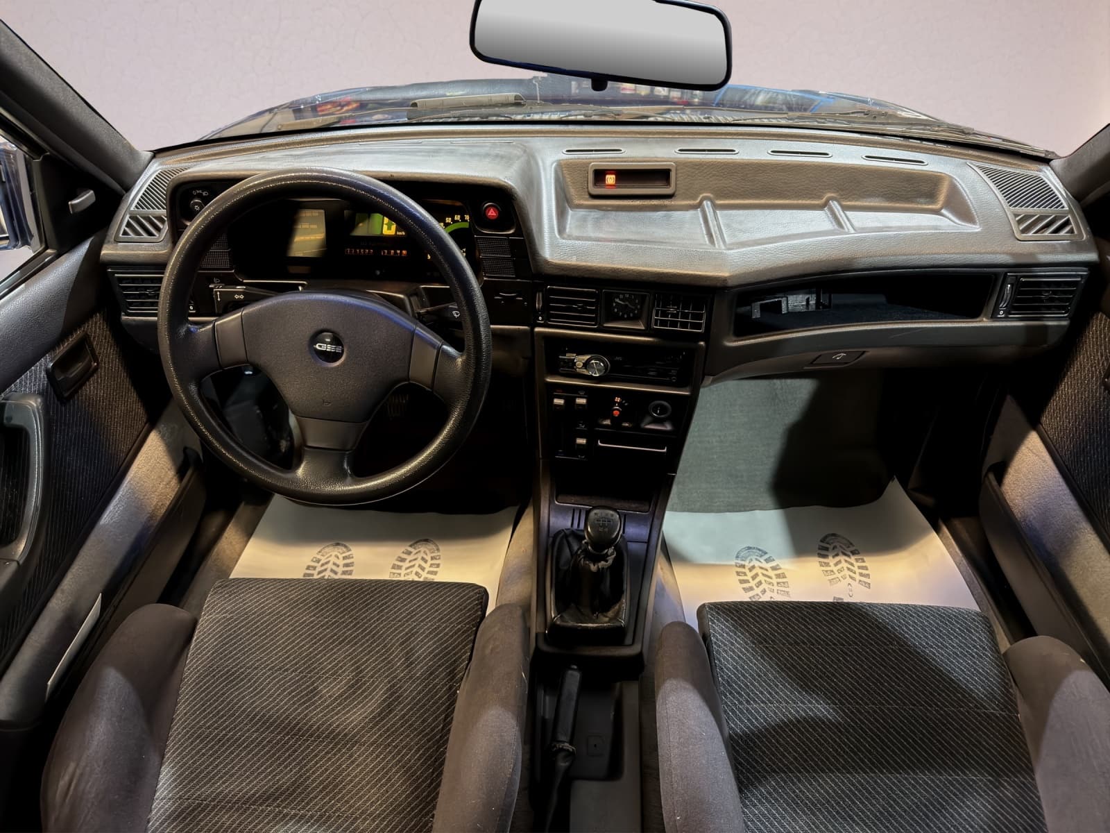 OPEL Kadett GSI 2.0i Cabriolet - Bild 4