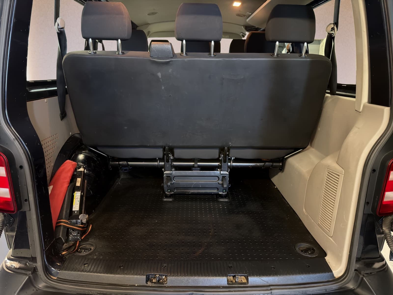 VW T6 2.0 TDI 9Pl. - Bild 16