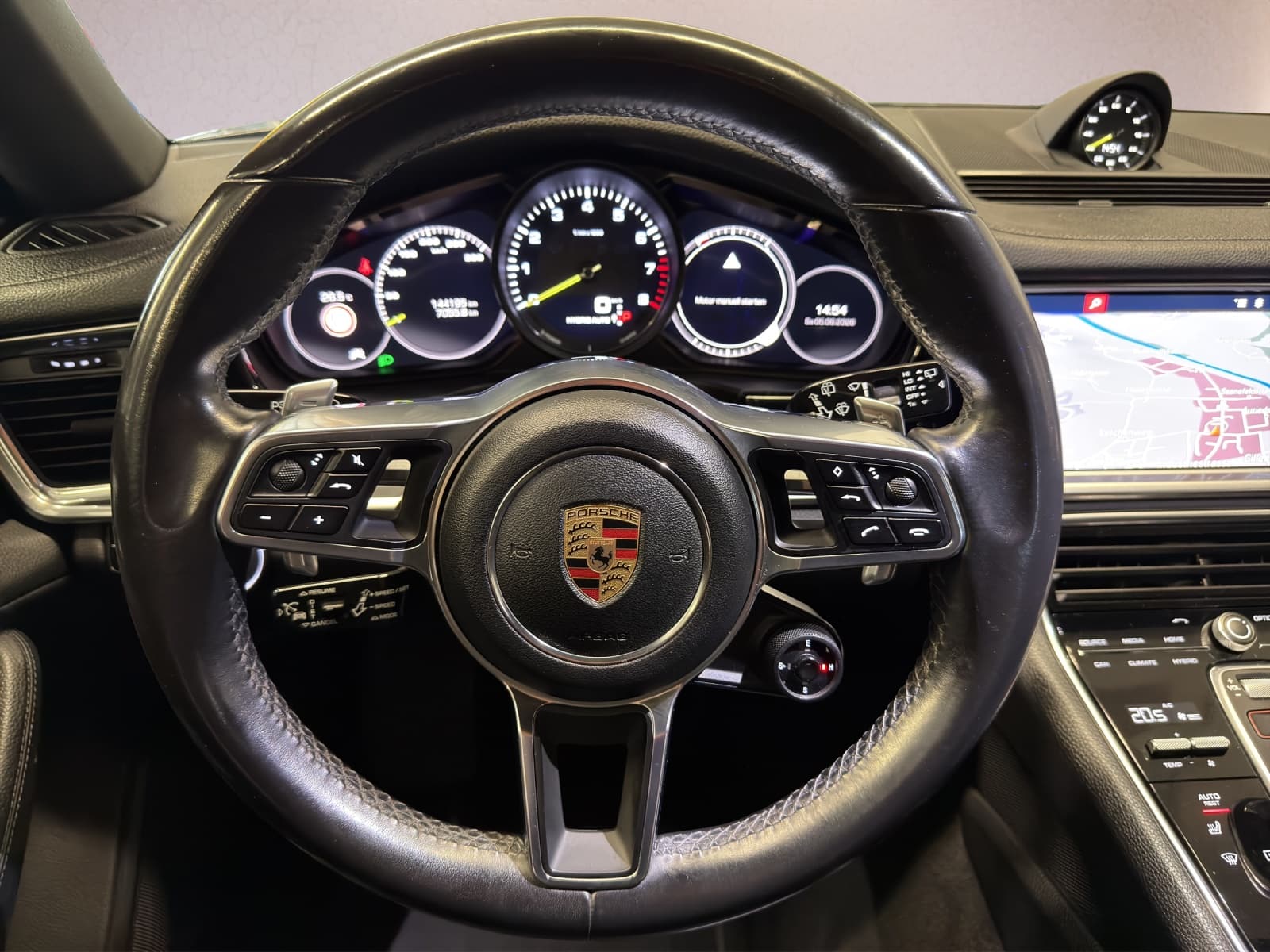 PORSCHE Panamera 4 E-Hybrid Sport Turismo PDK - Bild 11