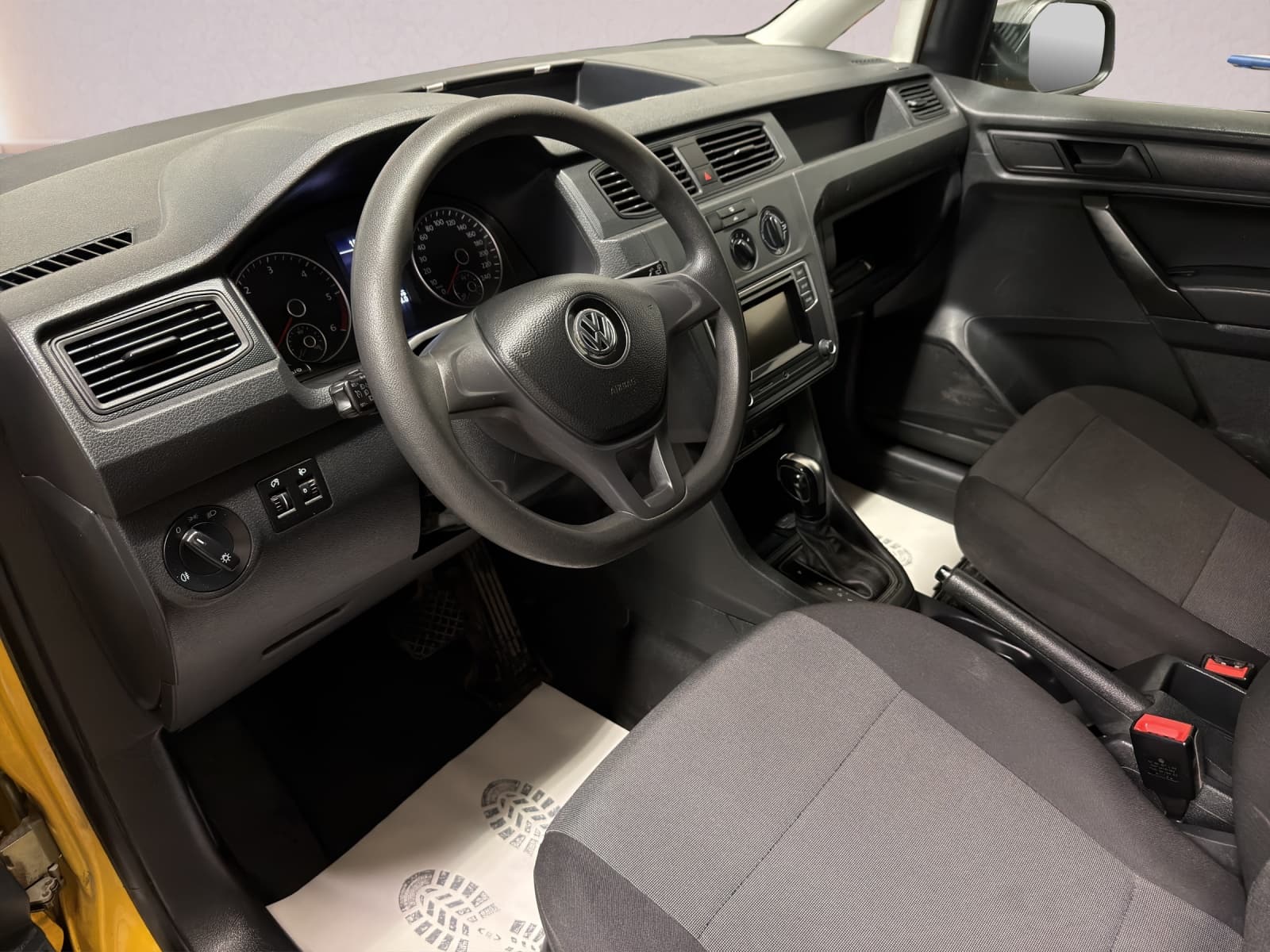 VW Caddy Maxi 2.0TDI BlueMotion Technology DSG - Bild 9