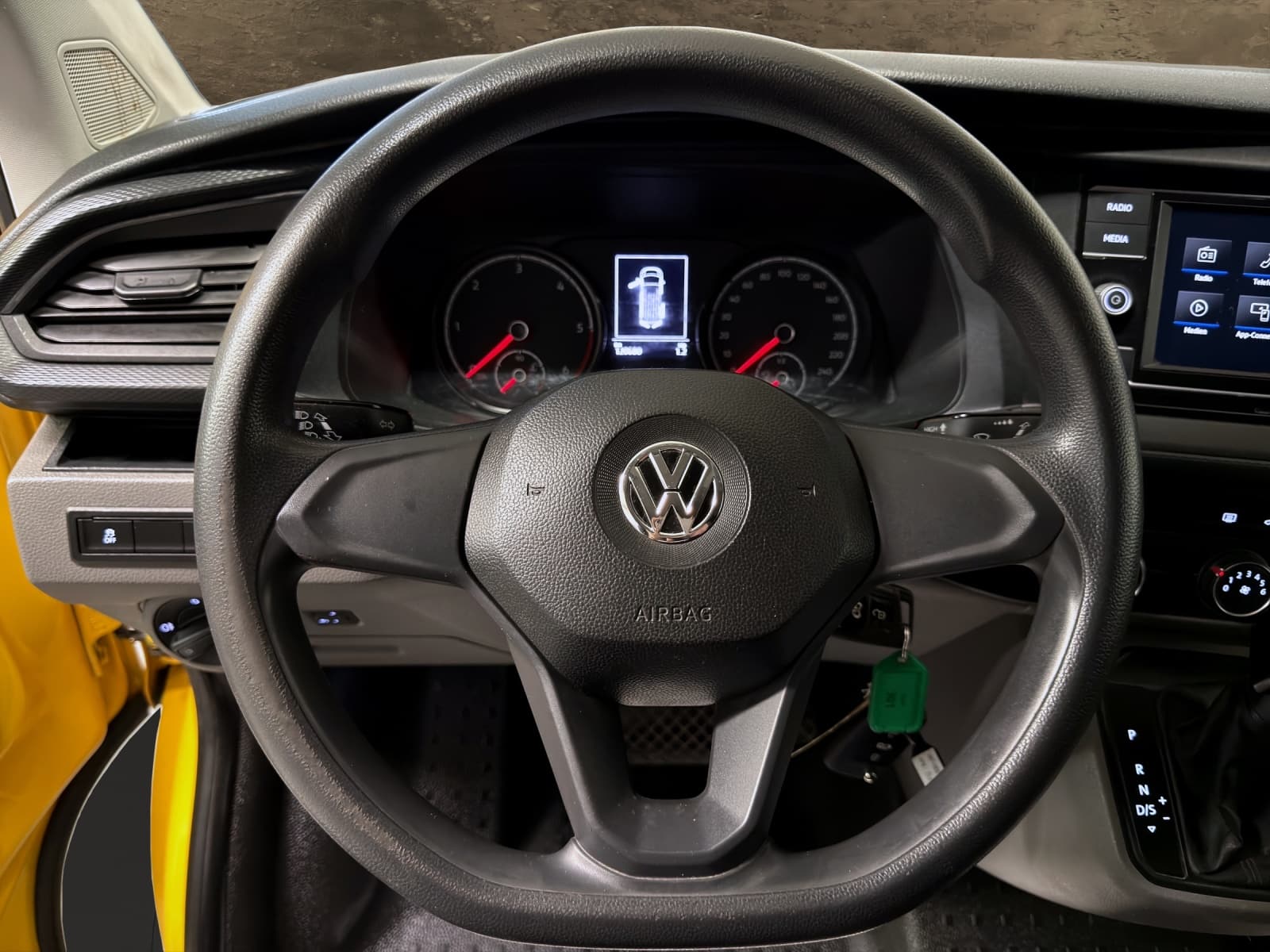 VW T6.1 2.0 TDI DSG - Bild 14