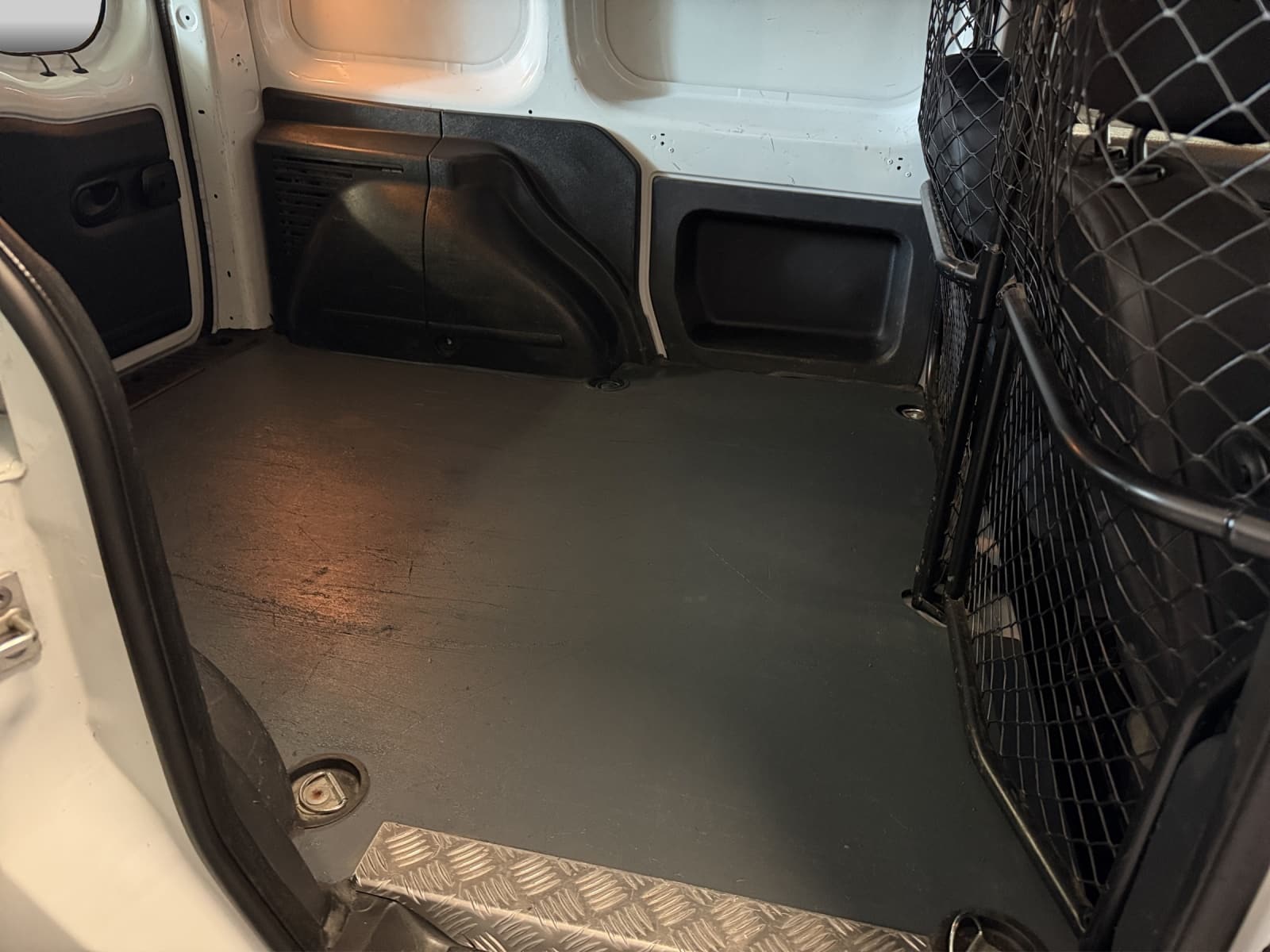 RENAULT Kangoo Z.E. - Bild 15