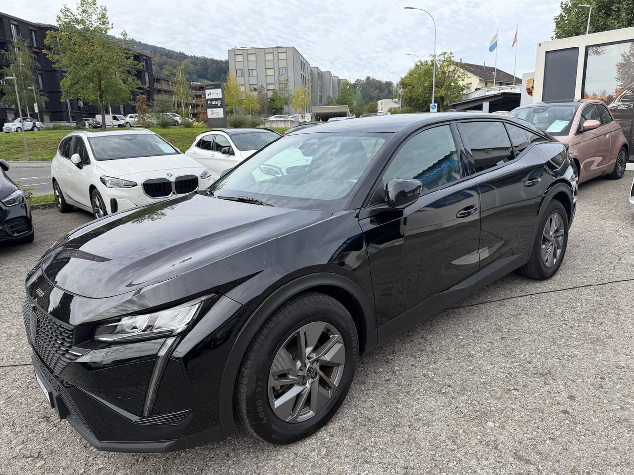 PEUGEOT 408 1.2 HEV 145 Allure