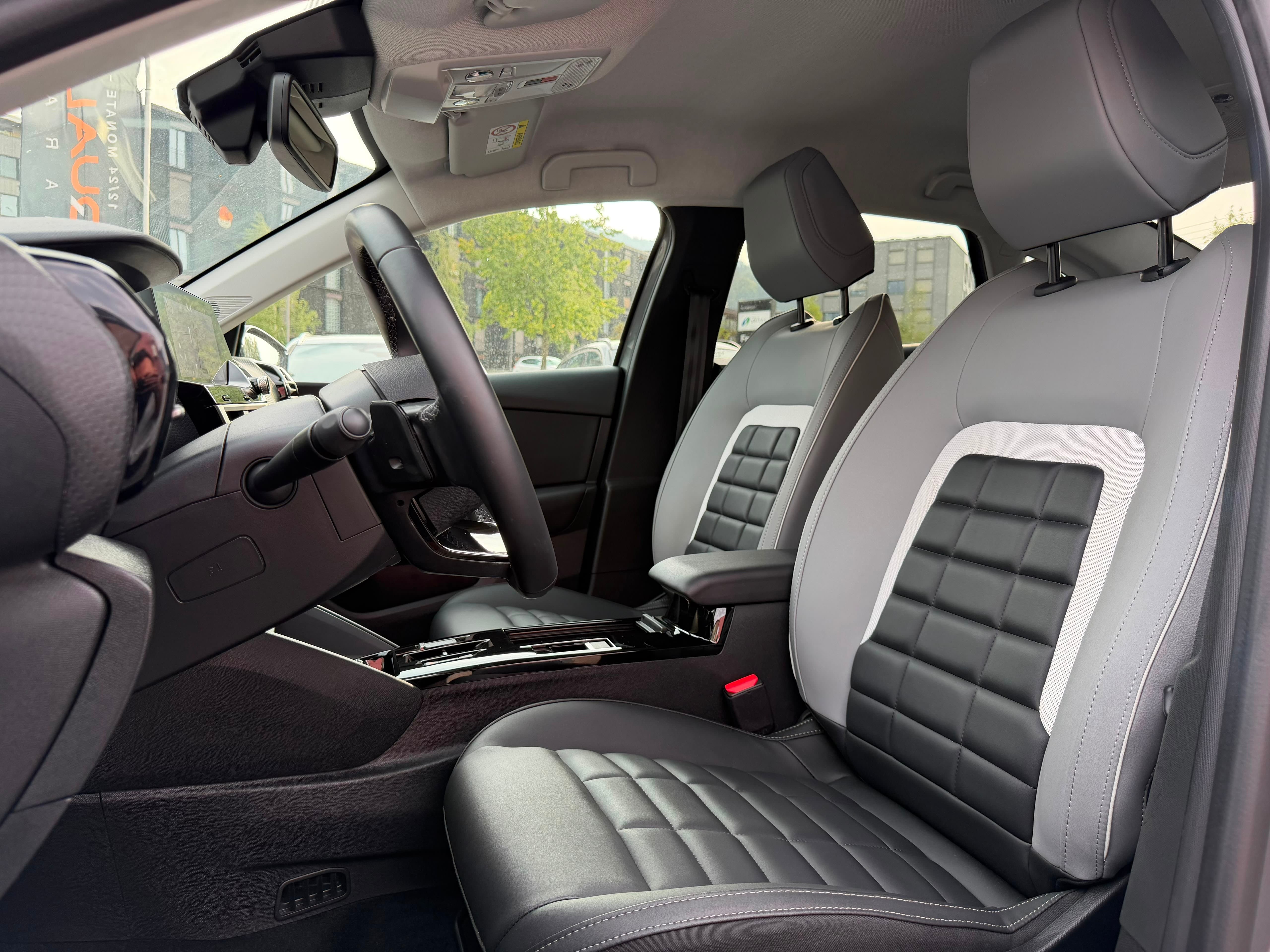 CITROEN C4 X HEV Max - Bild 10