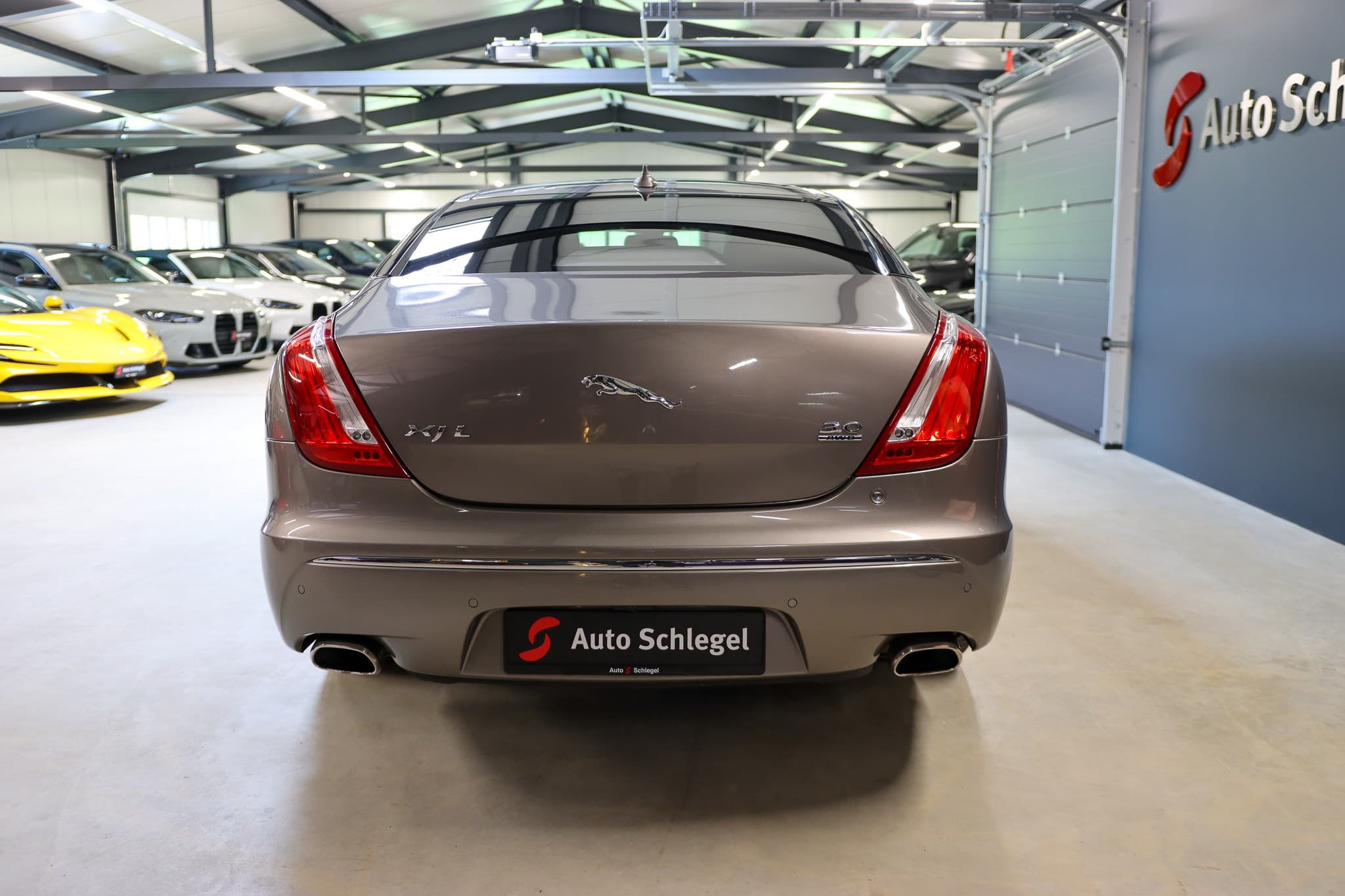 JAGUAR XJ LWB 3.0 V6 S/C Portfolio Automatic AWD - Bild 5