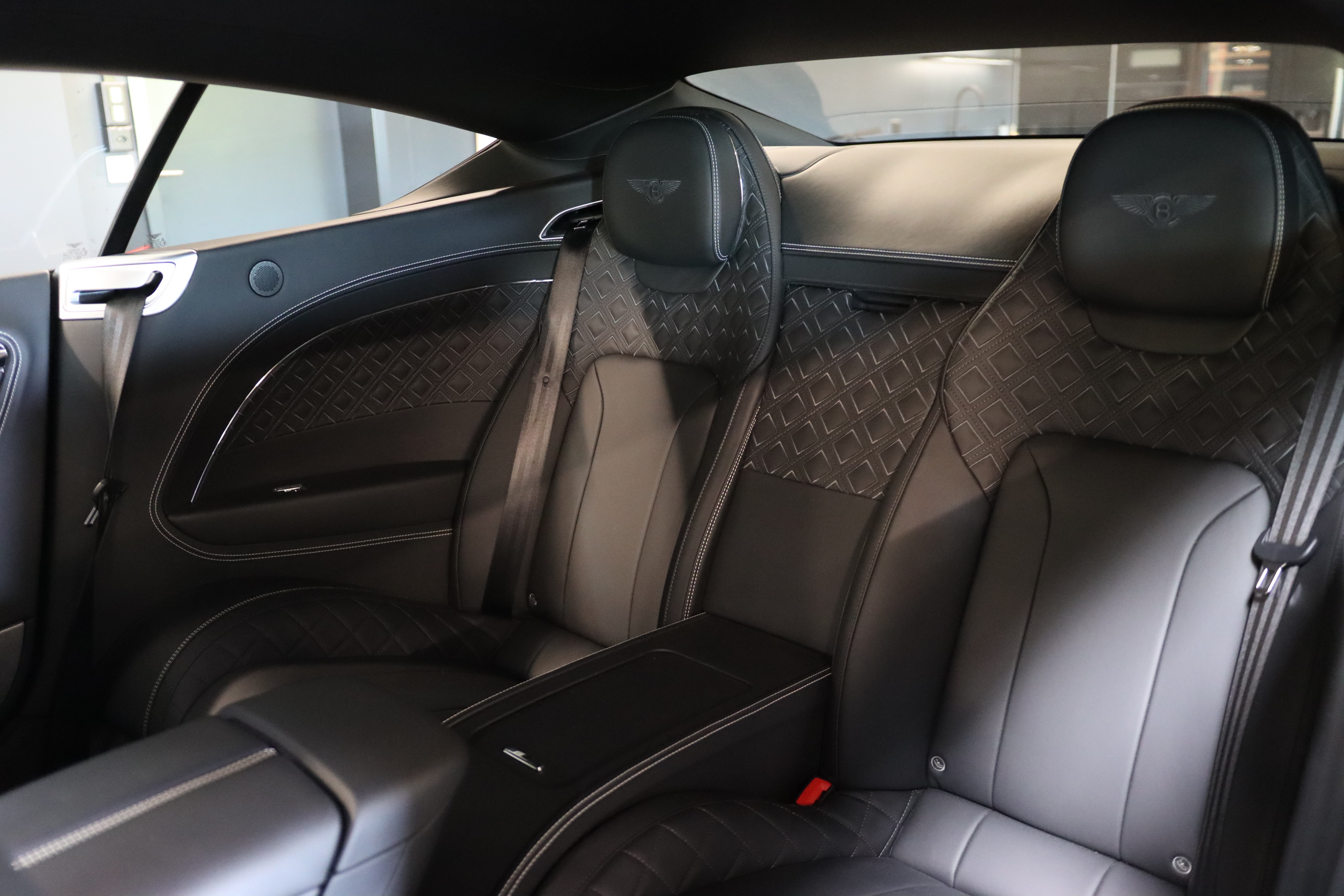BENTLEY Continental GT 6.0 W12 Mulliner - Bild 15