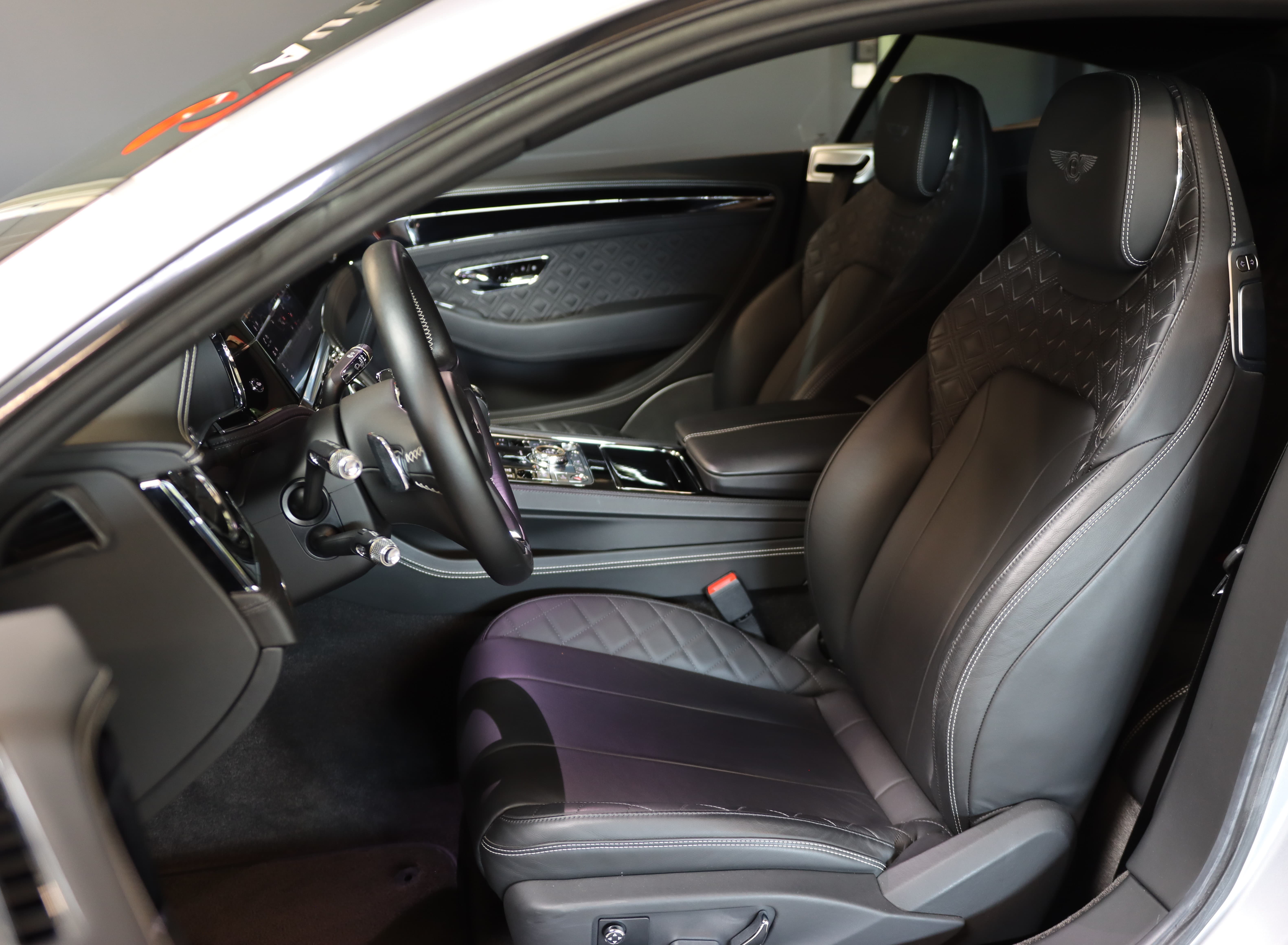 BENTLEY Continental GT 6.0 W12 Mulliner - Bild 14