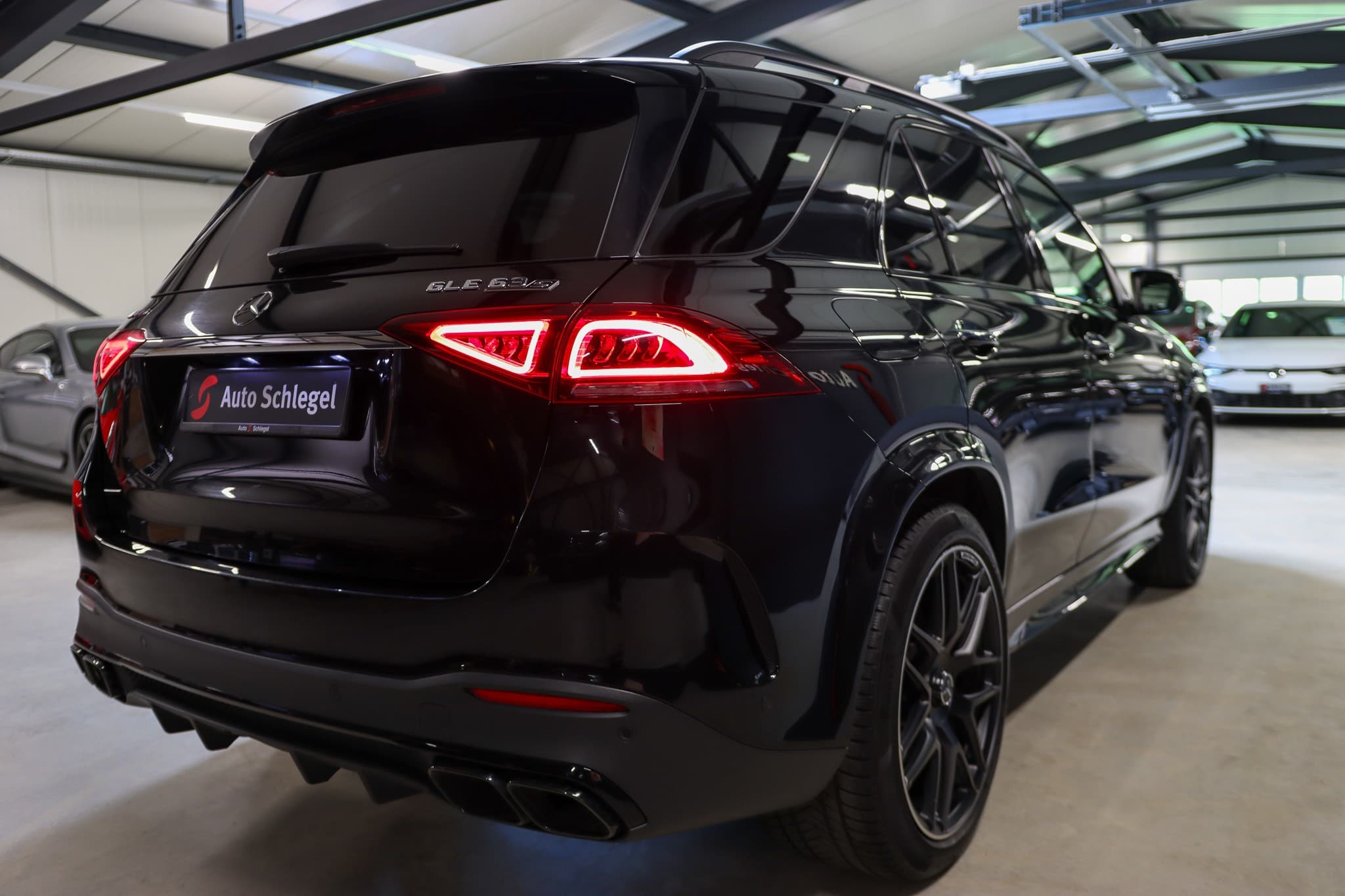 MERCEDES-BENZ GLE 63 S AMG 4Matic+ 9G-Speedshift - Bild 9