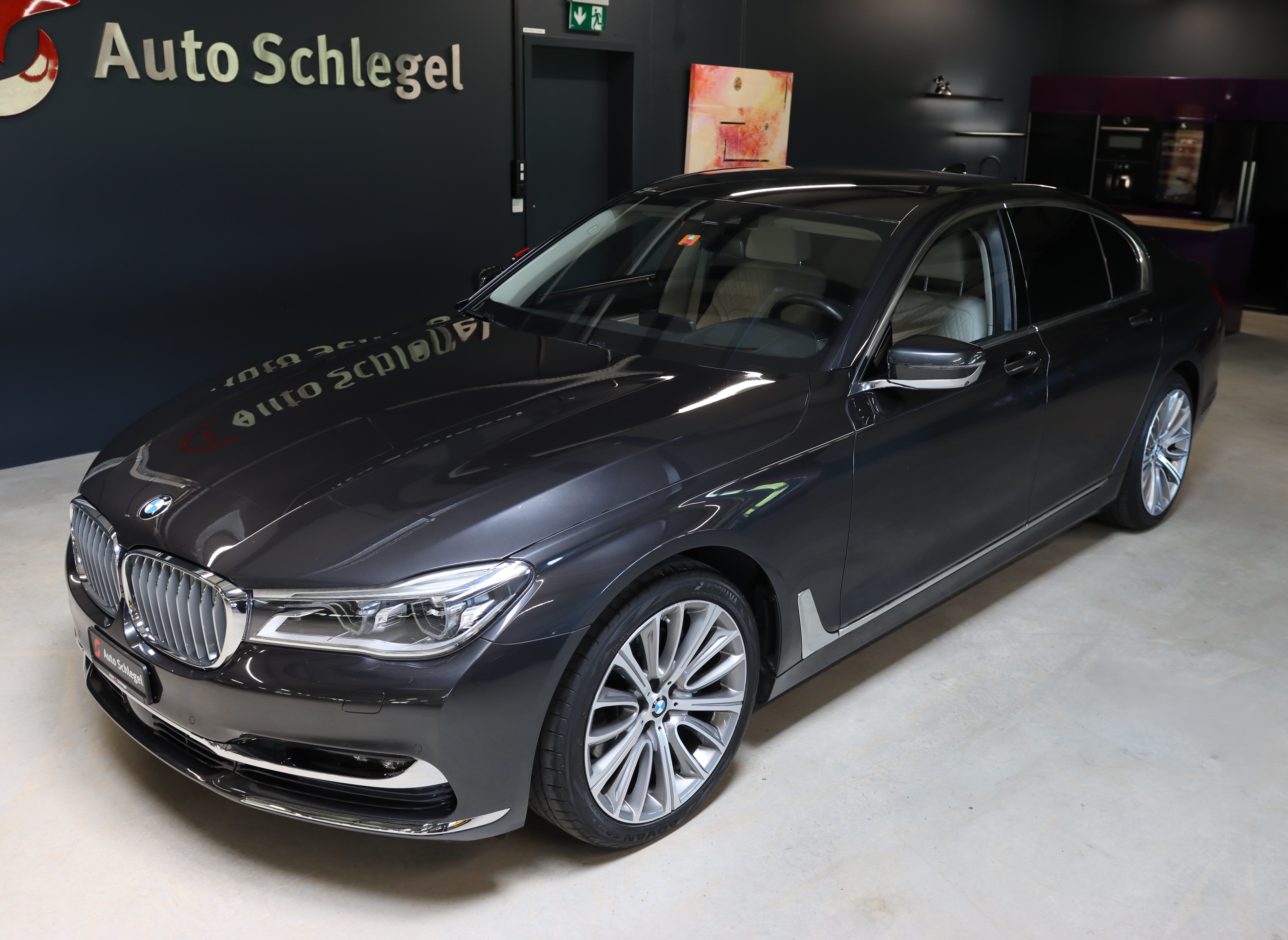 BMW 730d xDrive Steptronic - Bild 8
