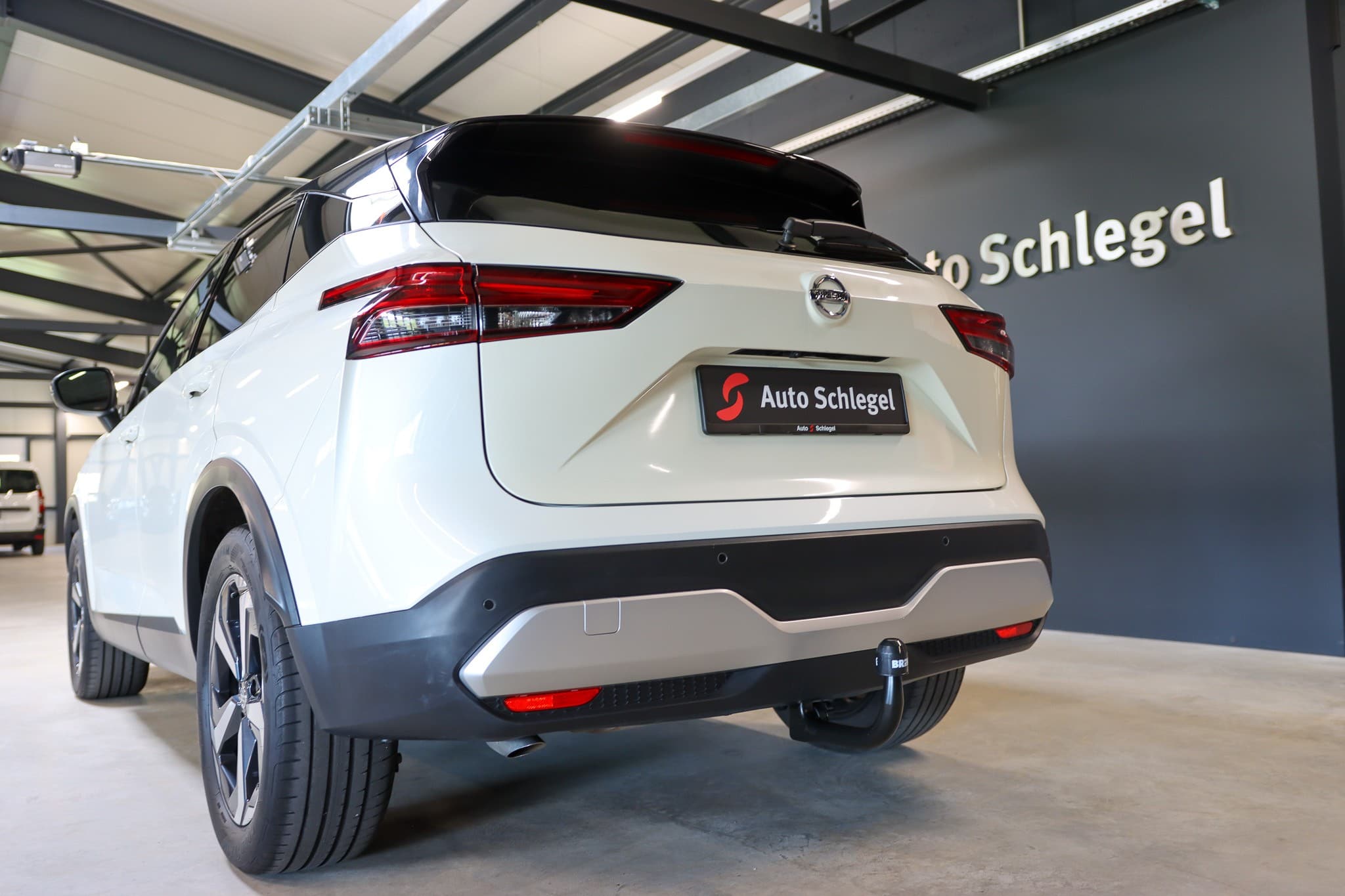 NISSAN Qashqai 1.3 DIG-T MHEV Premiere Edition Xtronic - Bild 9