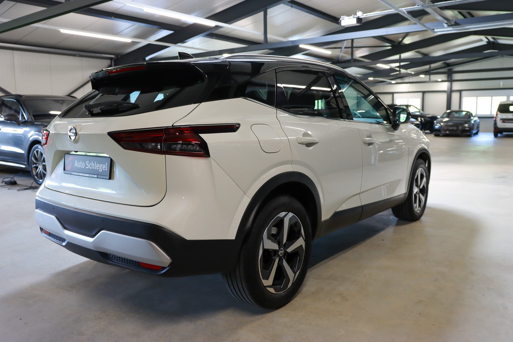 NISSAN Qashqai 1.3 DIG-T MHEV Premiere Edition Xtronic - Bild 6