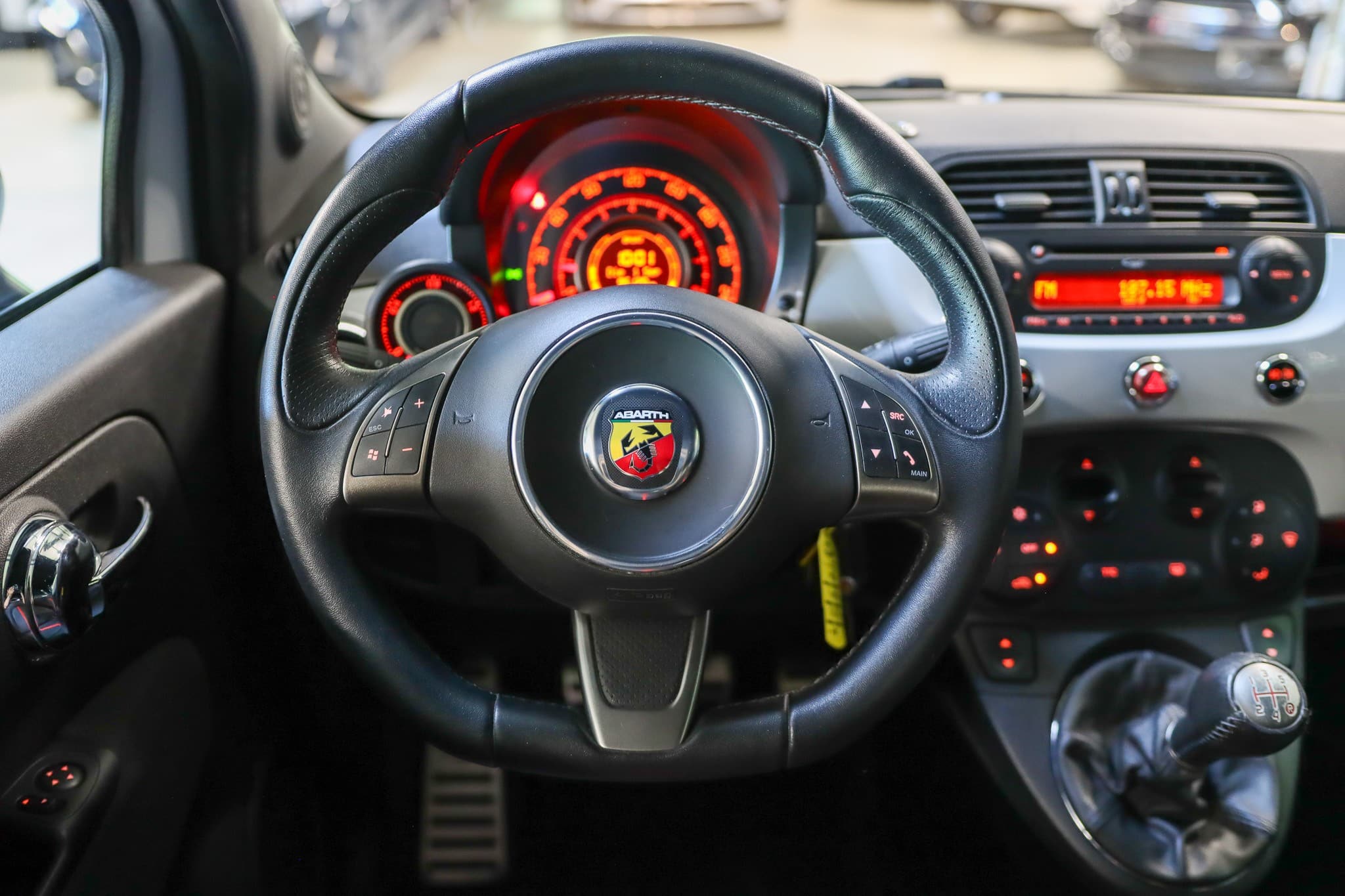 FIAT 500 1.4 16V Turbo Abarth - Bild 12