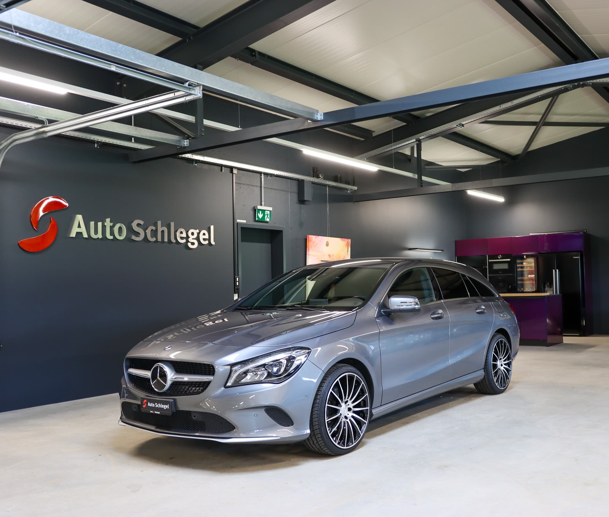 MERCEDES-BENZ CLA Shooting Brake 220 4Matic 7G-DCT - Bild 1