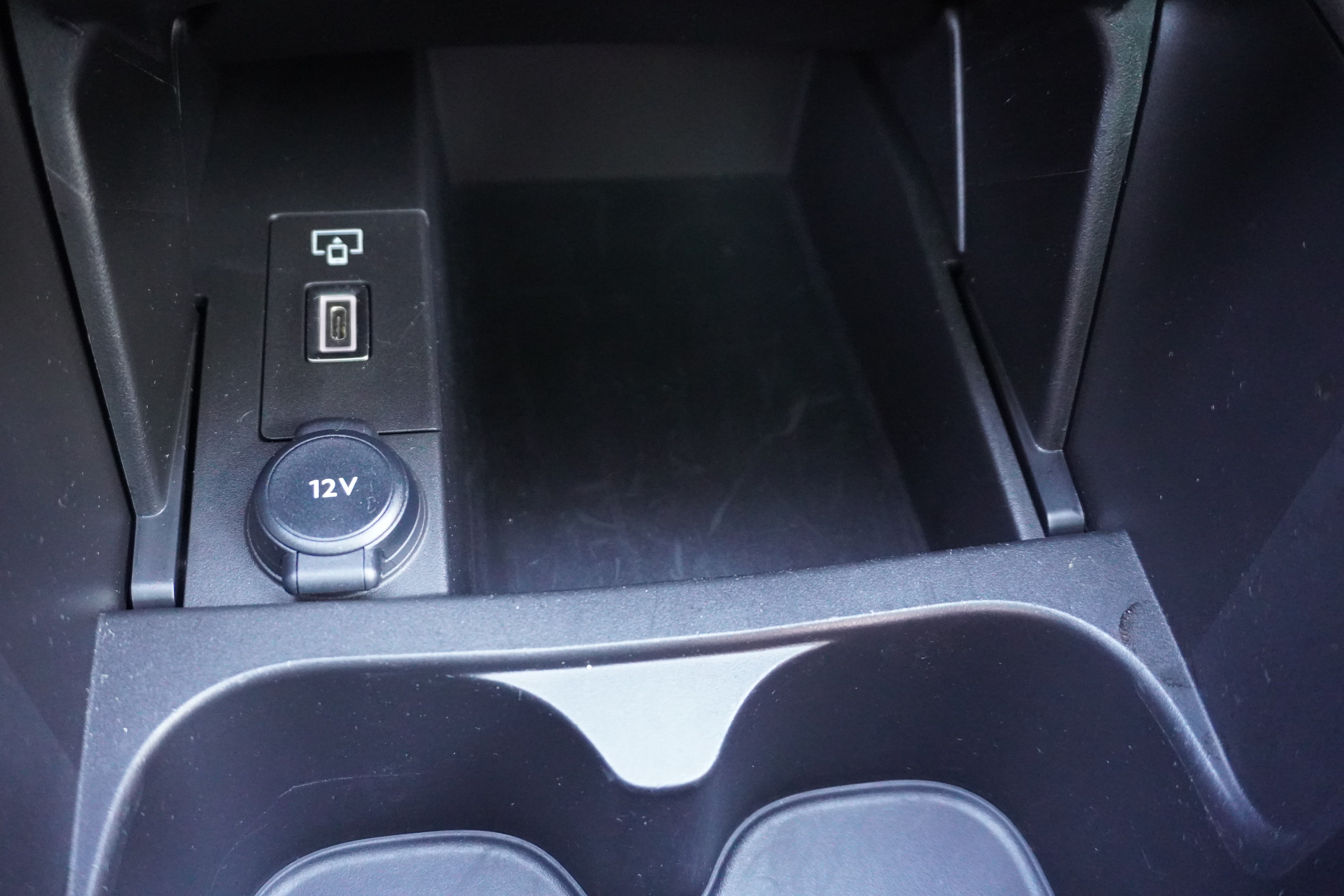 DS AUTOMOBILES DS 4 1.2 Pure Tech Ligne Noire EAT8 - Bild 18