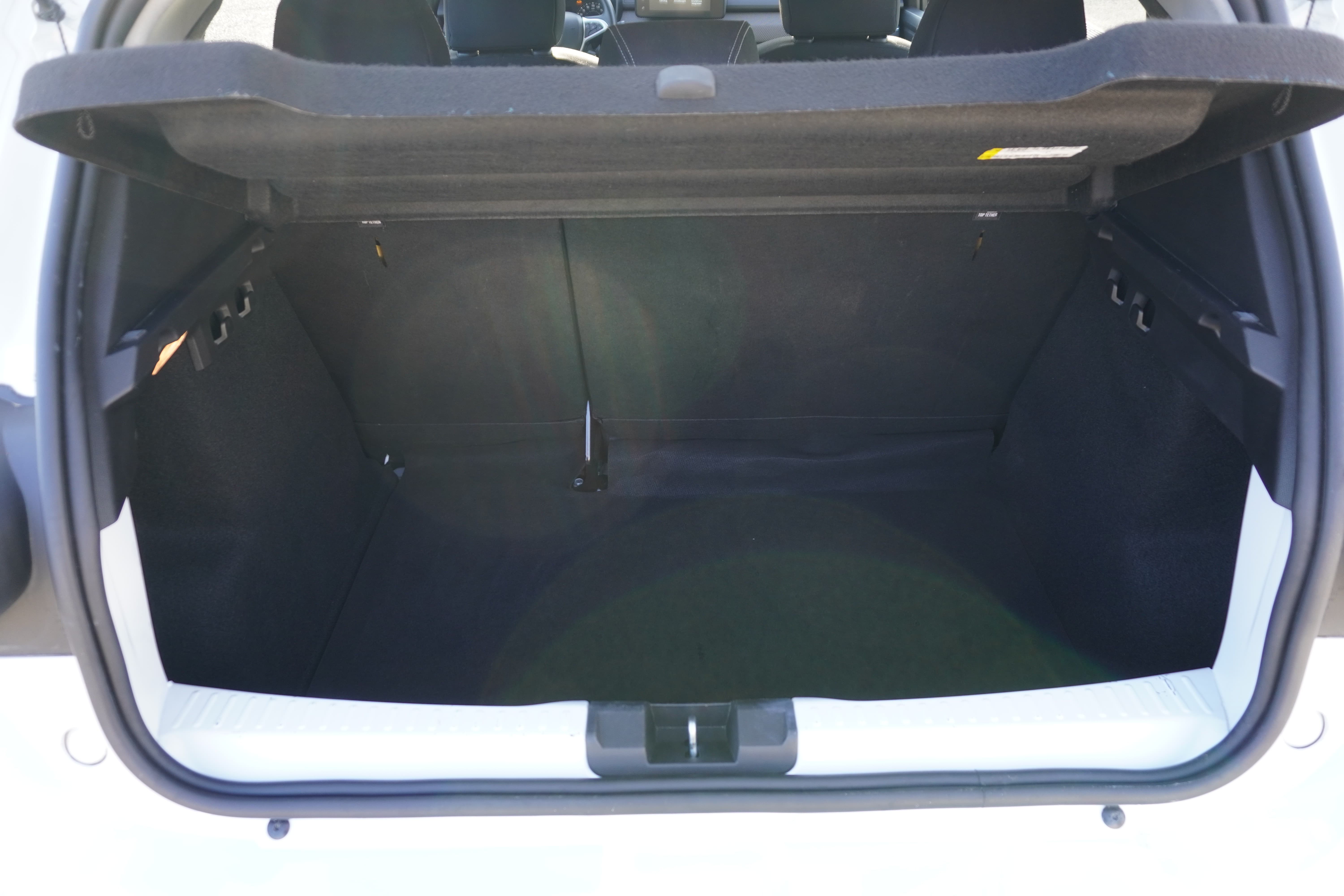 DACIA Sandero TCe 90 Comfort CVT - Bild 10