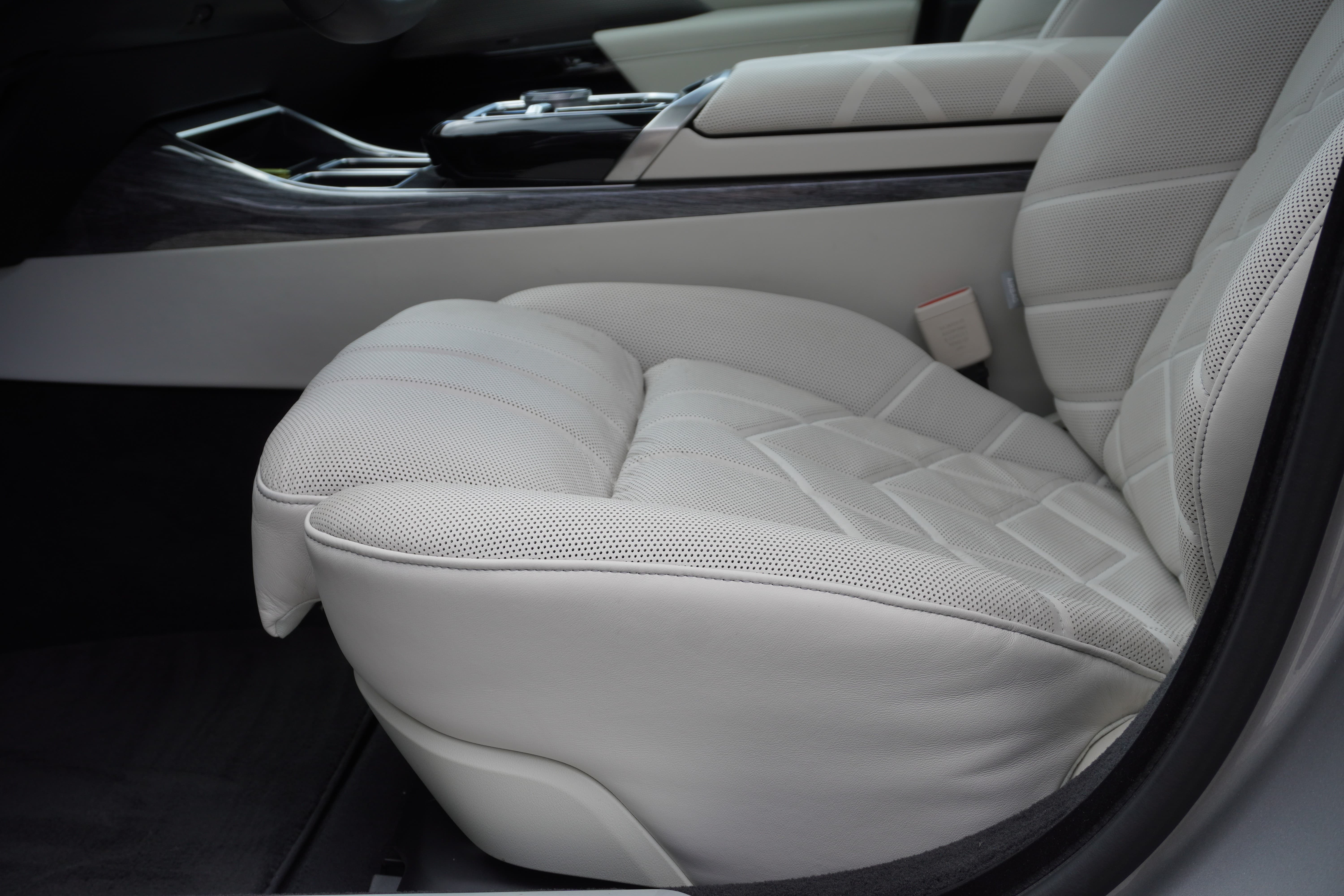 BMW 740d xDrive 48V Steptronic LUXURY!!! - Bild 45