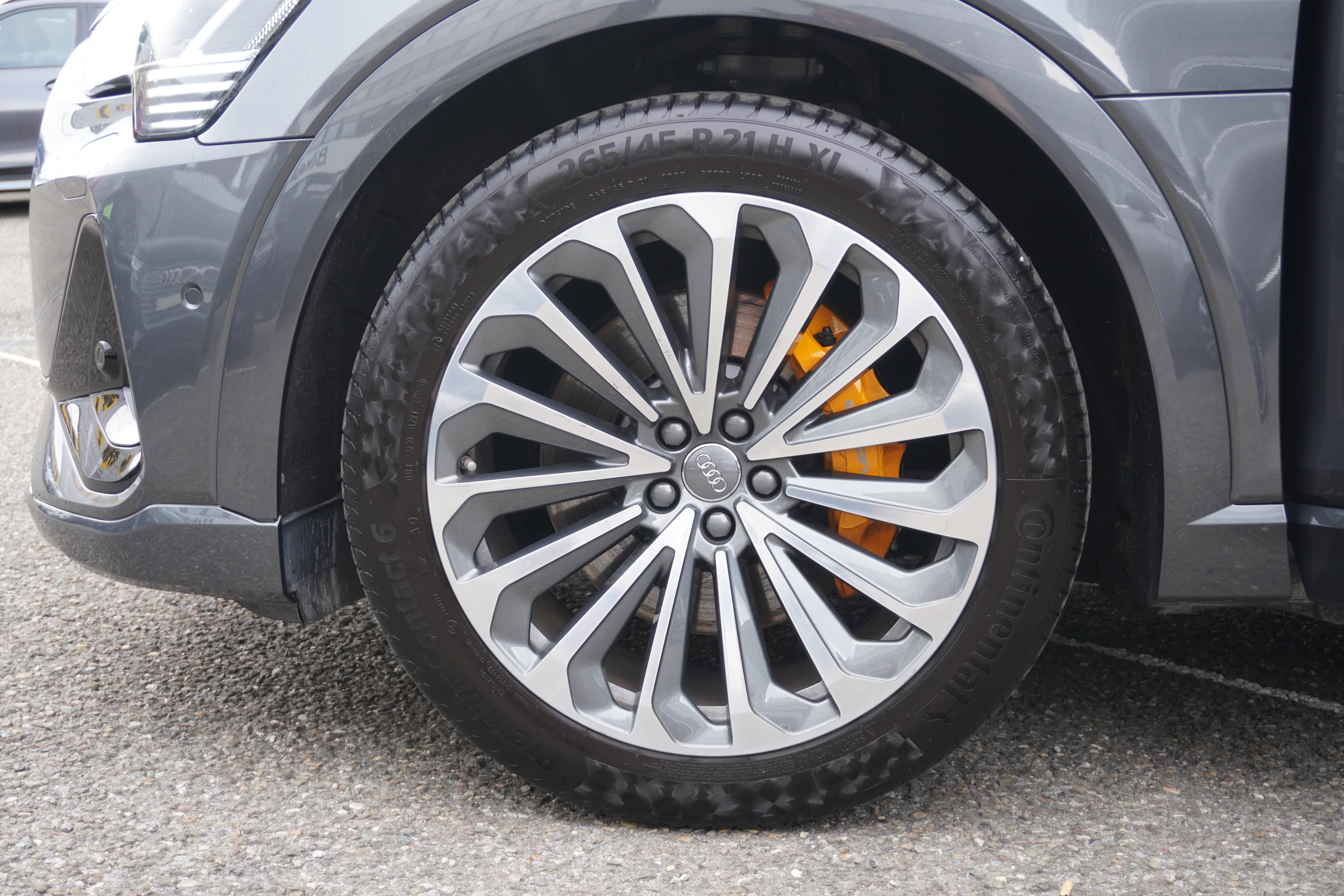 AUDI e-tron 55 Sportback S Line quattro - Bild 10