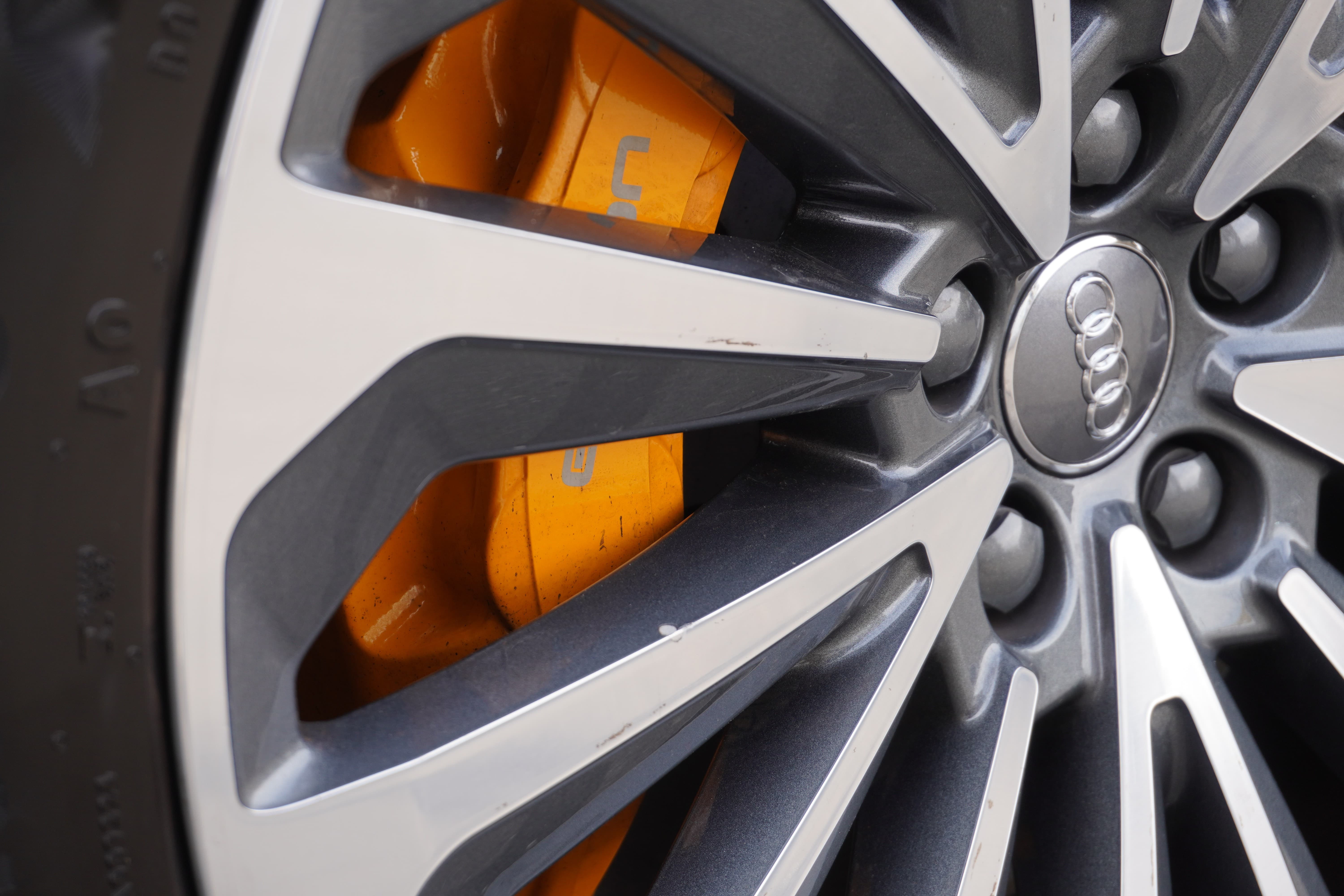 AUDI e-tron 55 Sportback S Line quattro - Bild 54