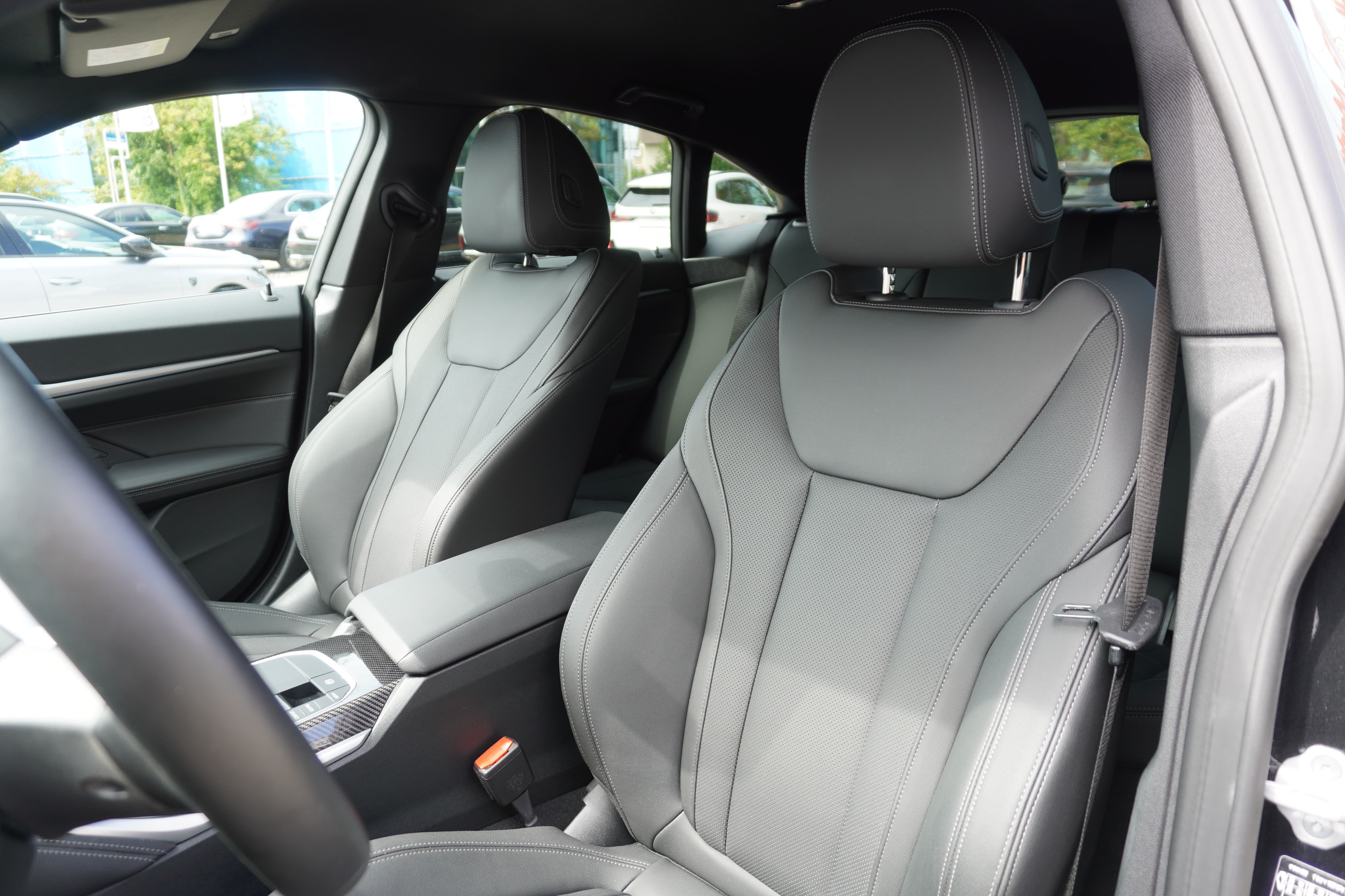 BMW i4 eDrive 40 M Sport - Bild 15